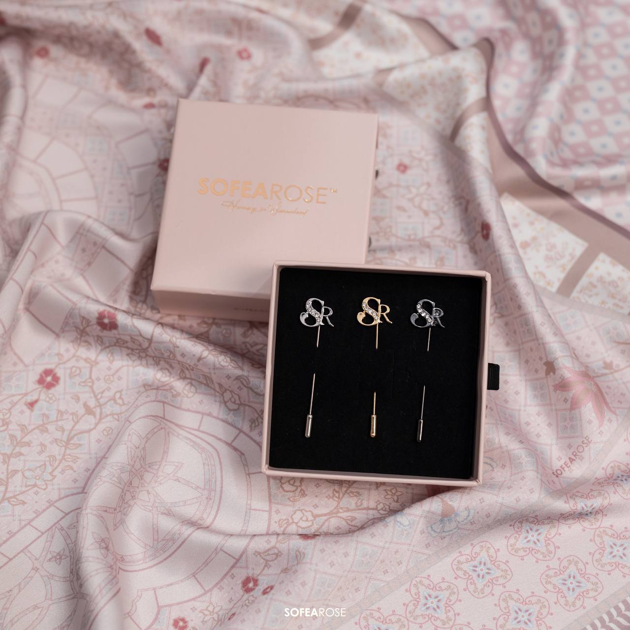 Penelope Pins 