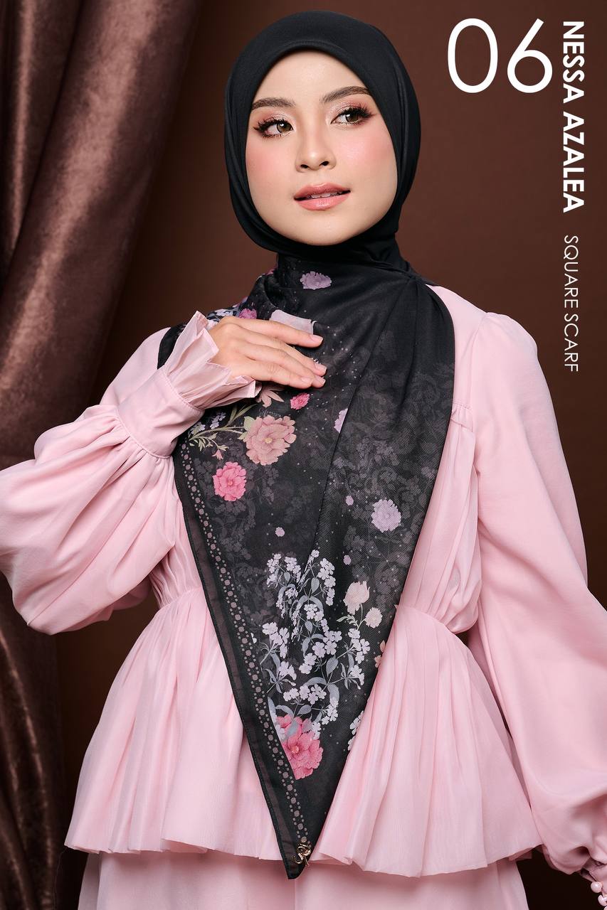 (Preorder) Nessa Azalea Square
