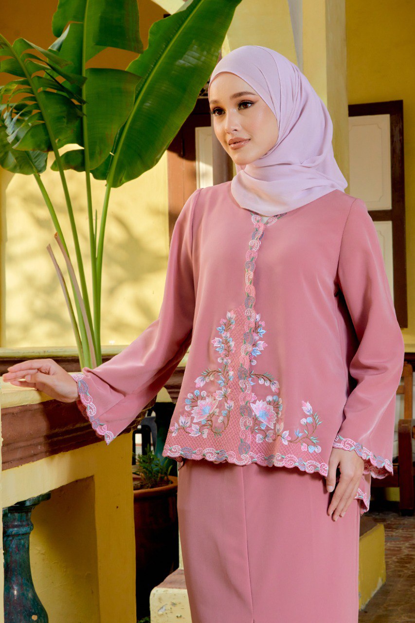 Kurung Luma (Preorder)