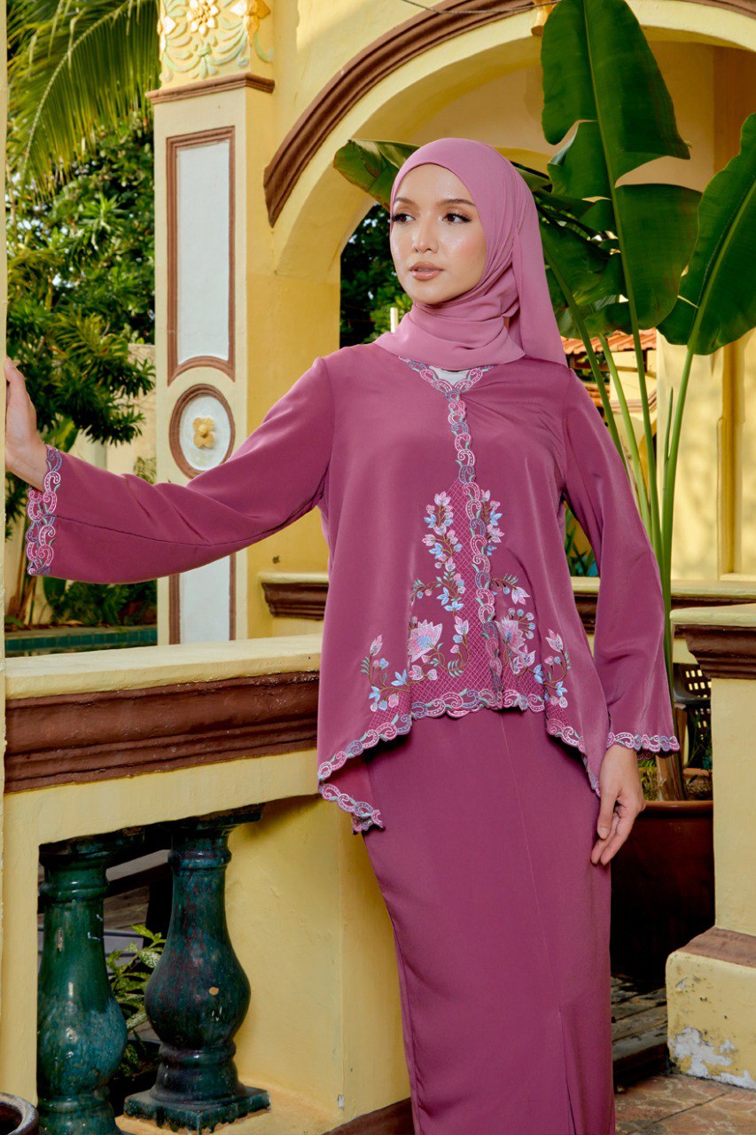 Kurung Luma (Preorder)