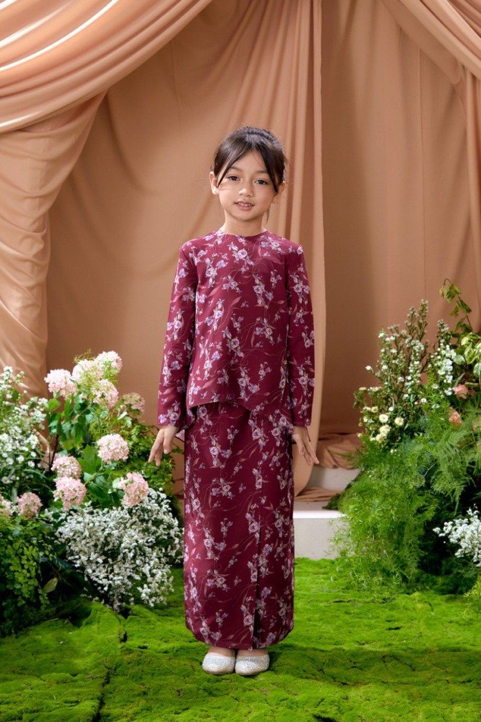 Kurung Azalea (Preorder)