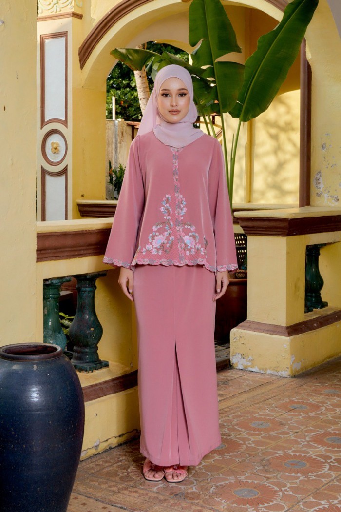 Kurung Luma (Preorder)