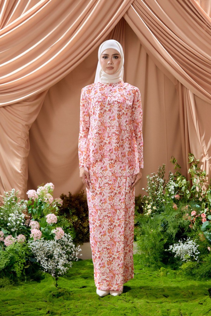 Kurung Azalea (Preorder)