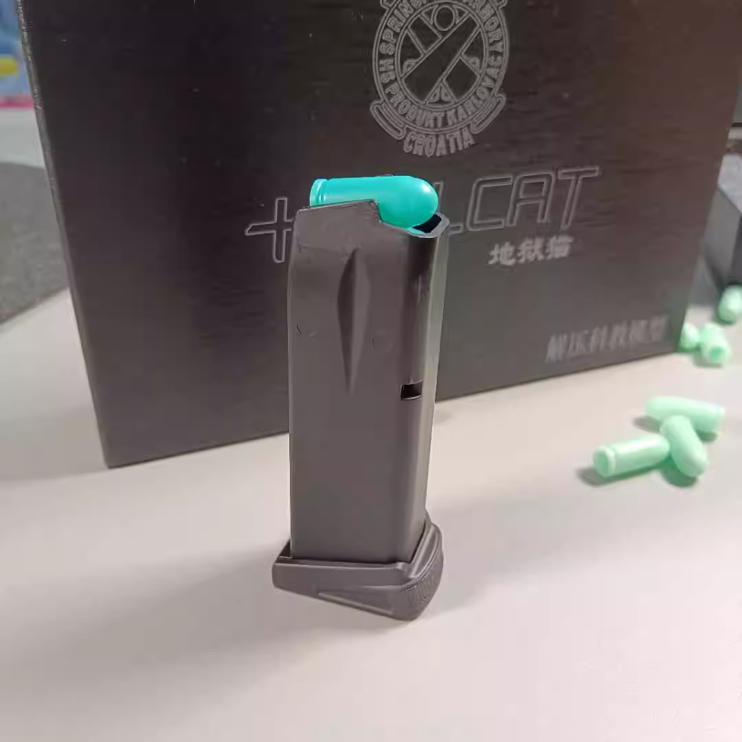 スプリングフィールドHELL CAT コンパクト銃、フィンガーアクションブローバックトイガン