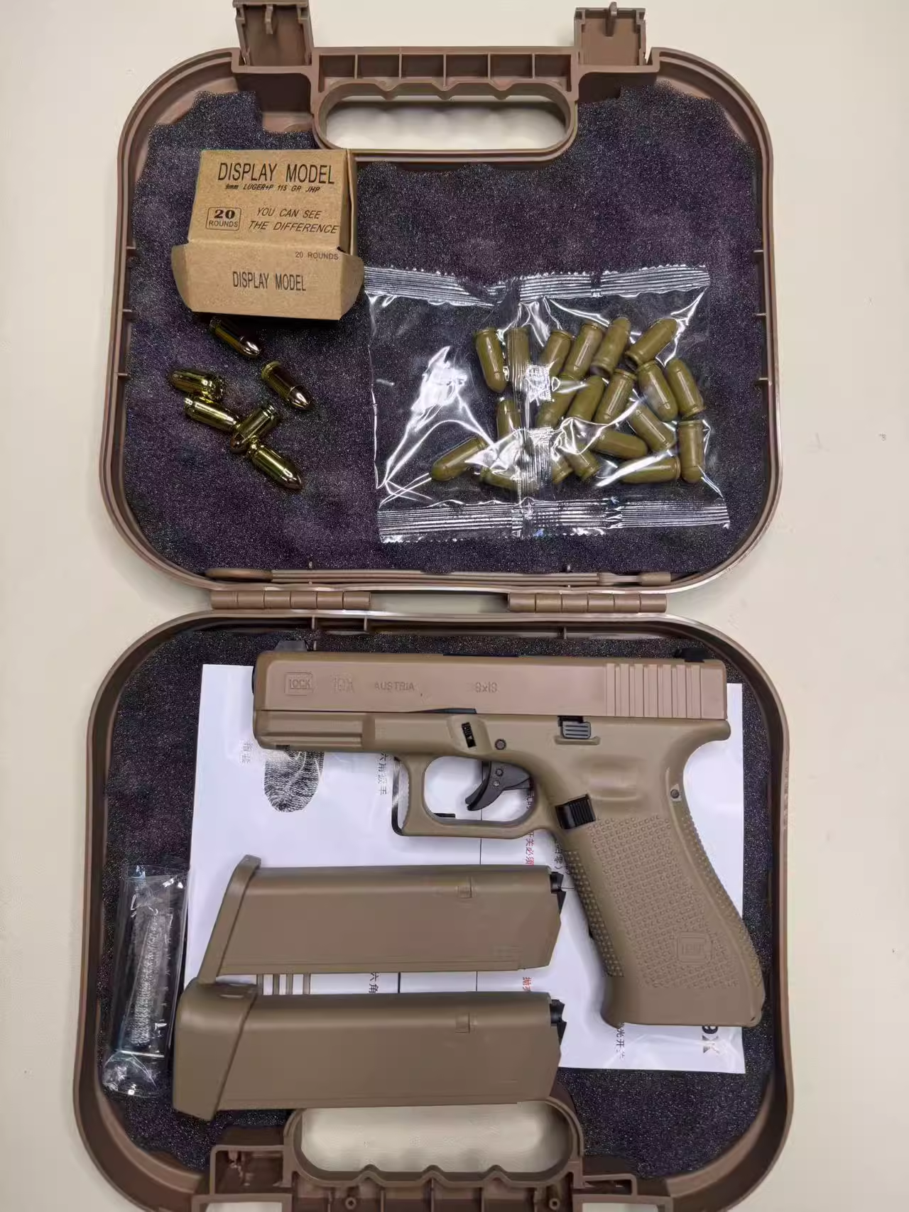 G19、 フィンガーアクションブローバックトイガン モデルガン、自動排莢 排莢式 発射不可 