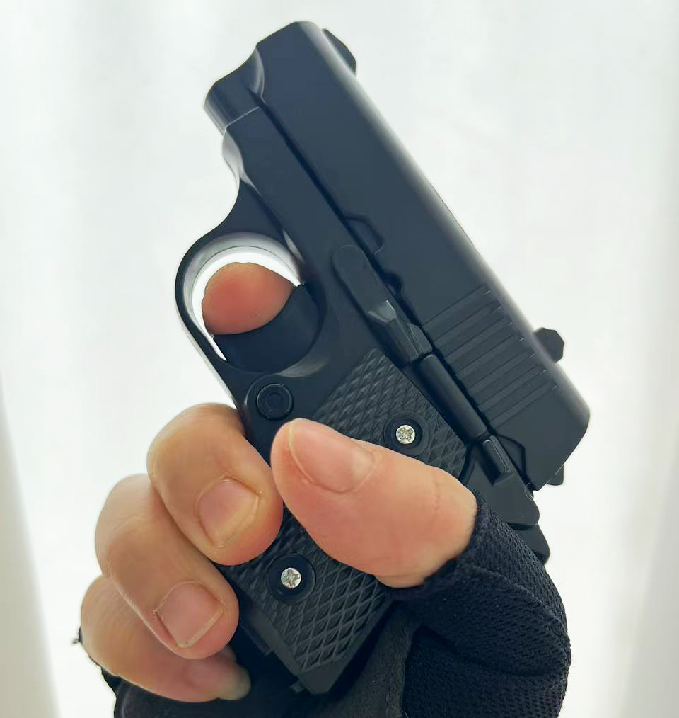 モデルガン、平均価格248円のおもちゃの銃、ミニモデルガン、ブローバック機能付き、弾を発射できない、ロールプレイング、減圧おもちゃの銃