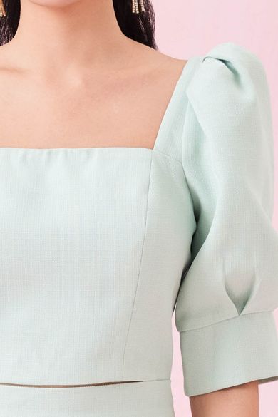 Gilian Light Green Puffy Sleeve Crop Top