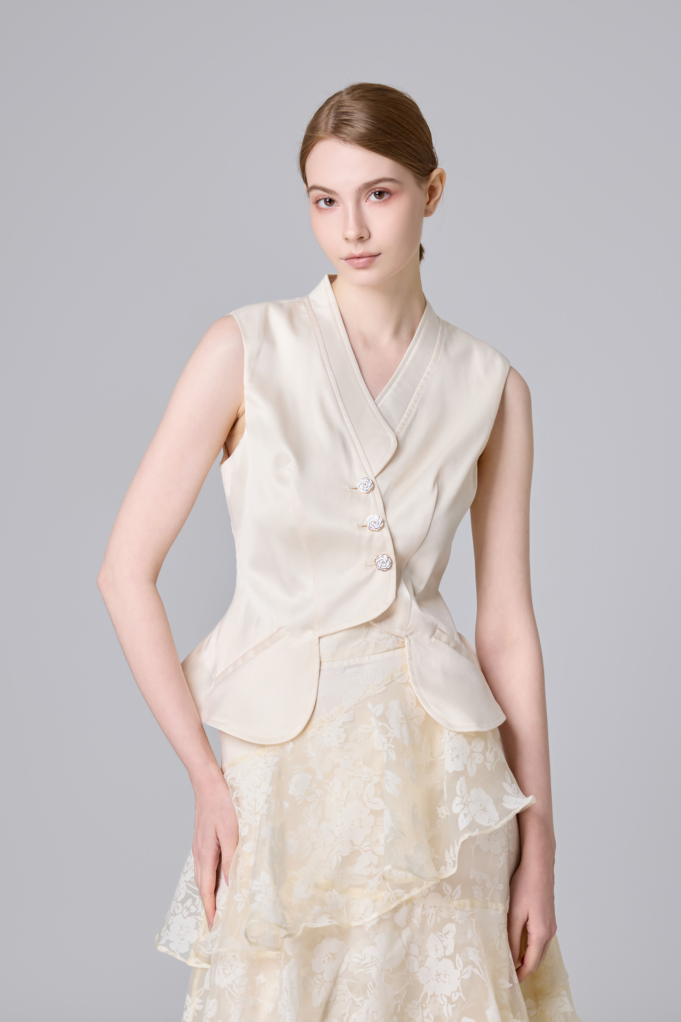 Chantiel Cream Three Button Vest