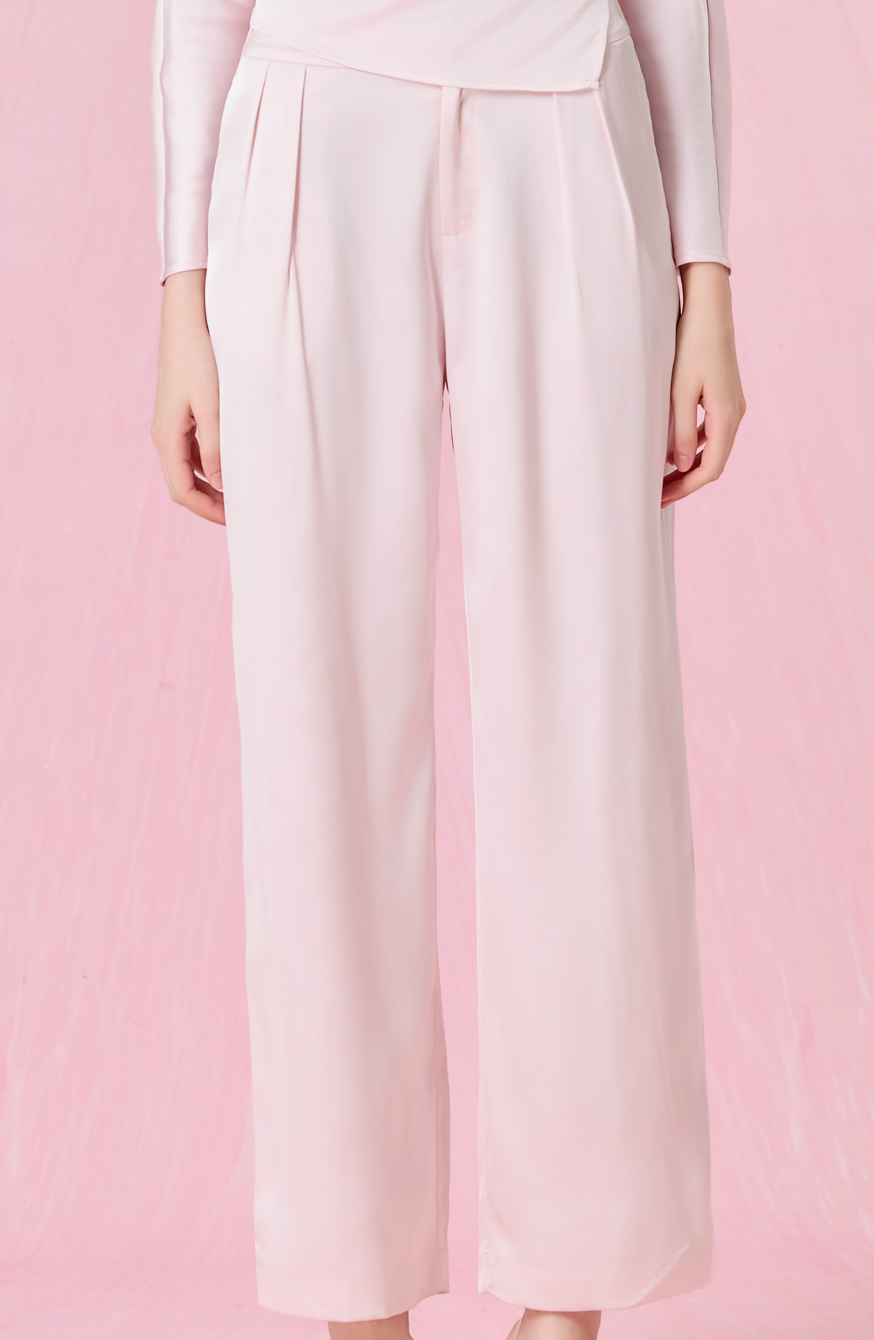 Coralie Light Pink Pleated Loose-Fit Pants