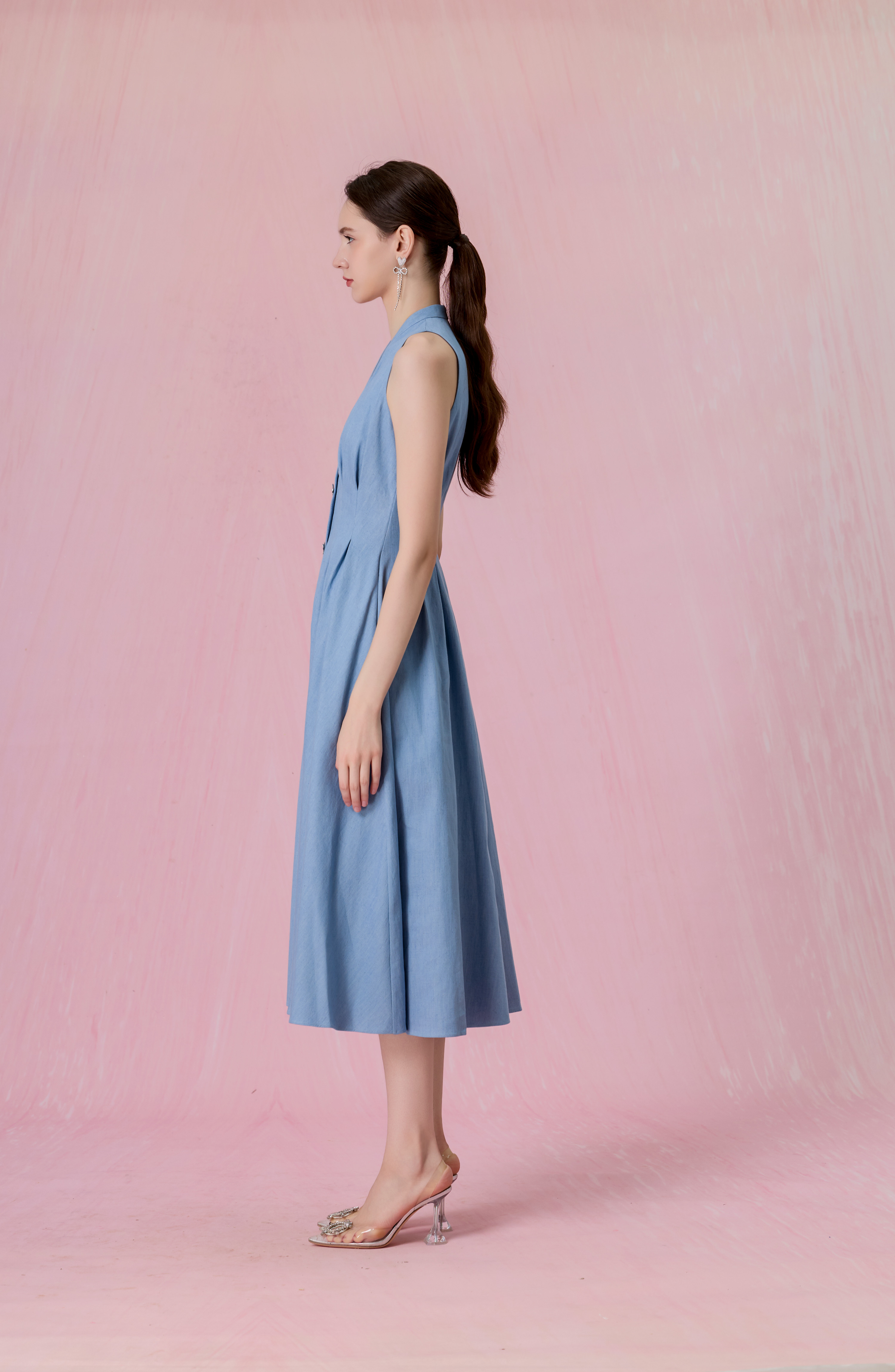Cressentia Light Blue Denim Halter Pleated Midi Dress