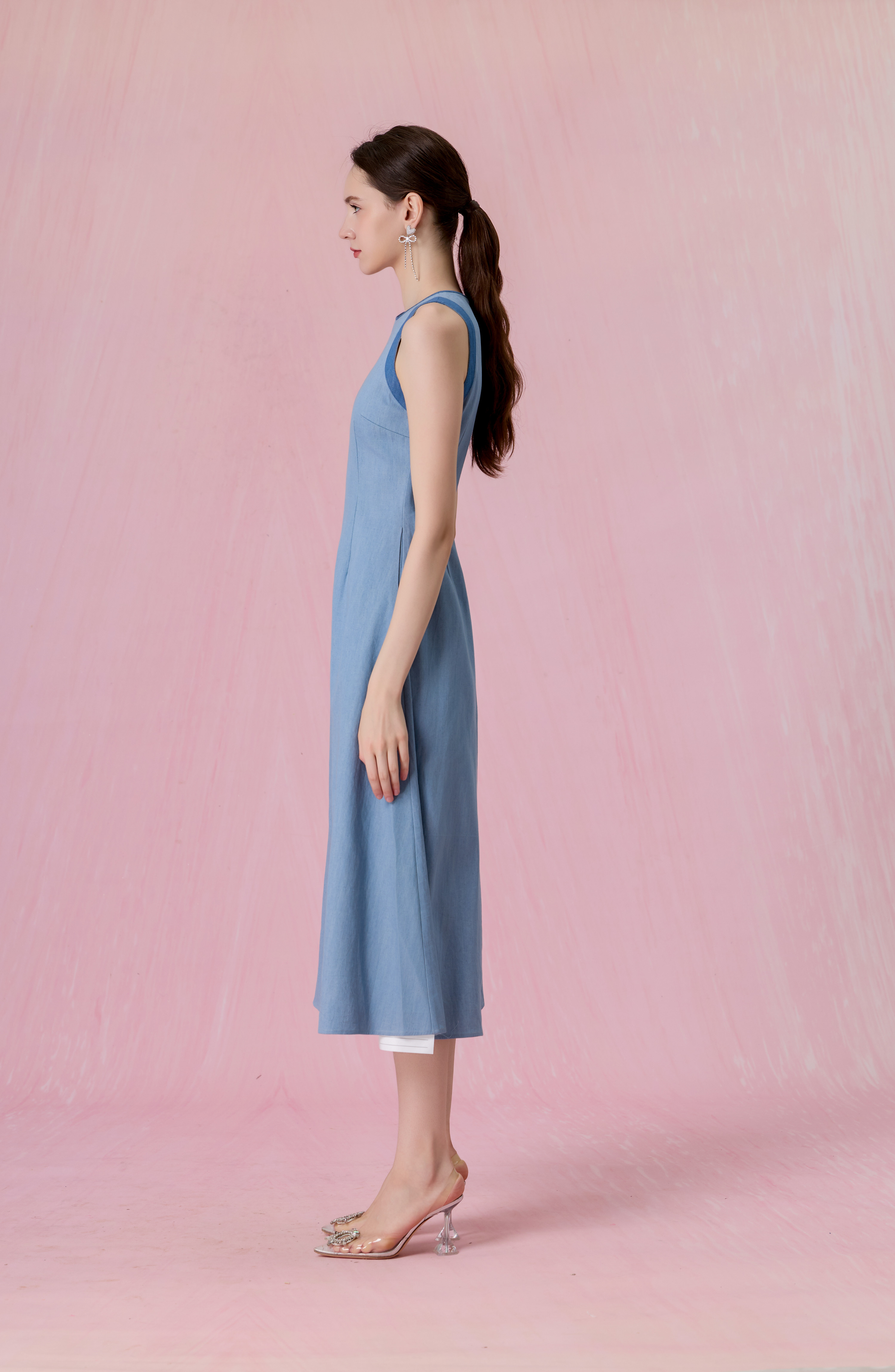 Cherye Light Blue Denim Contrast-Trim Midi Dress