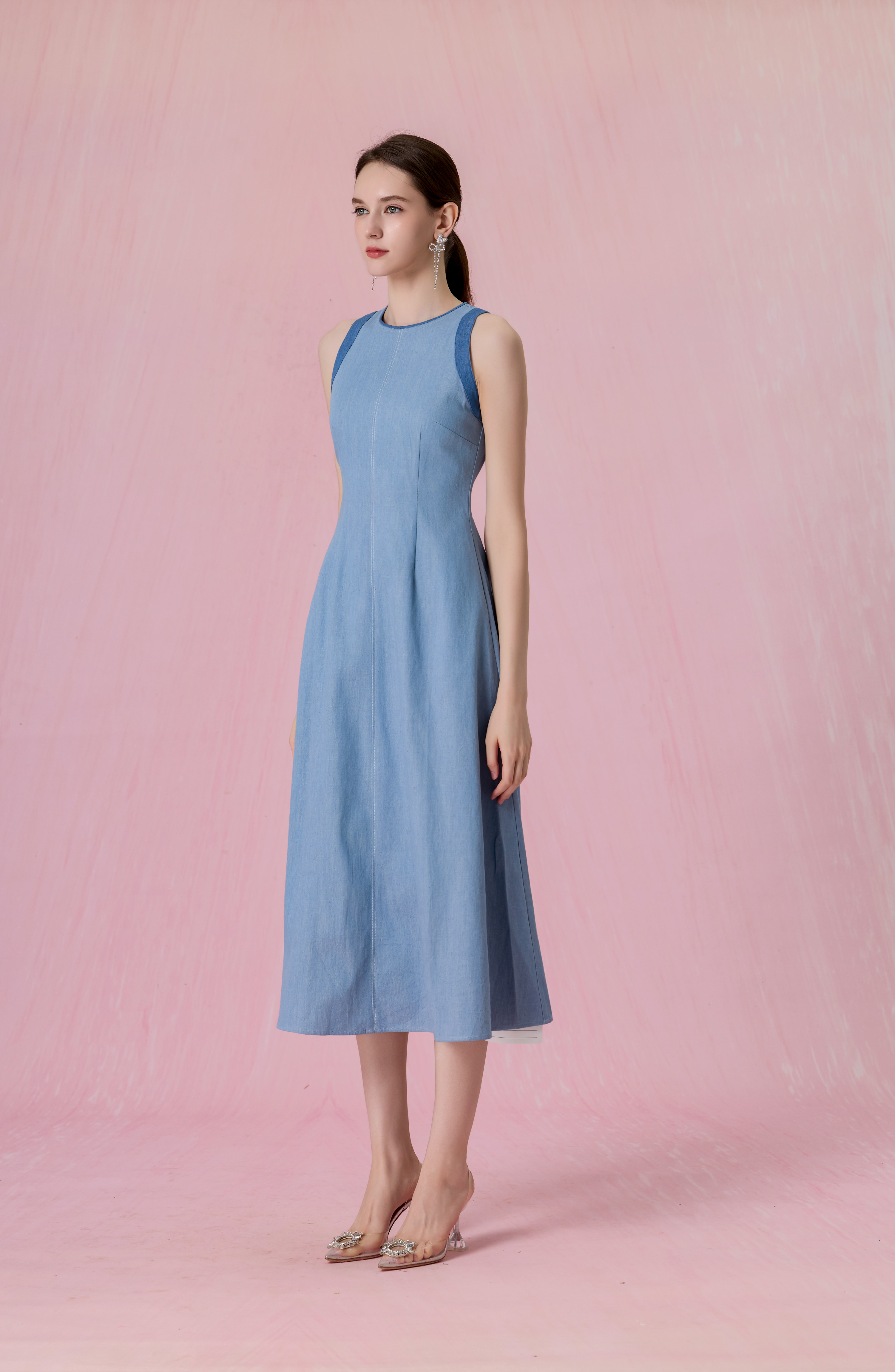 Cherye Light Blue Denim Contrast-Trim Midi Dress