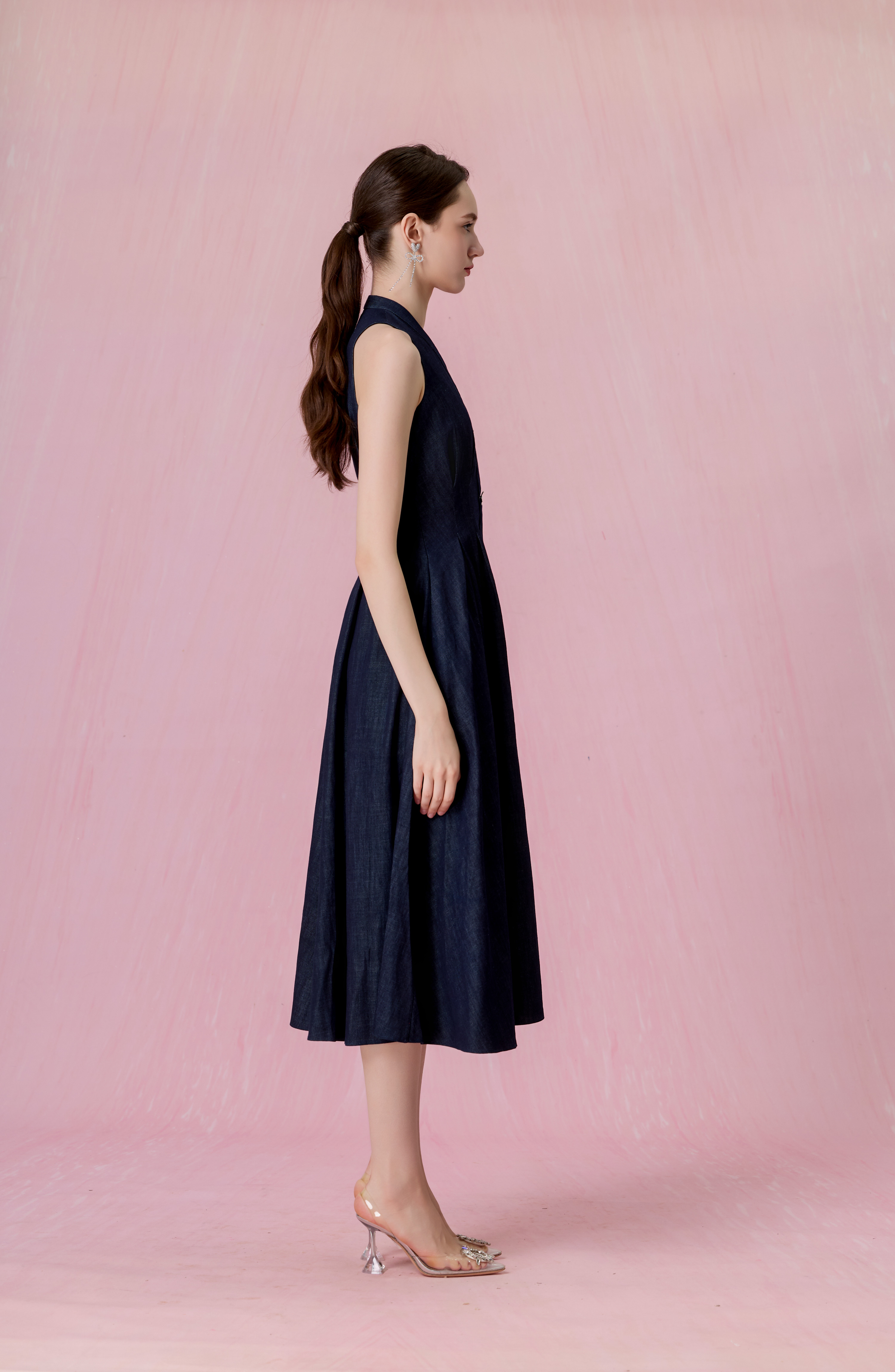 Cressentia Dark Blue Denim Halter Pleated Midi Dress