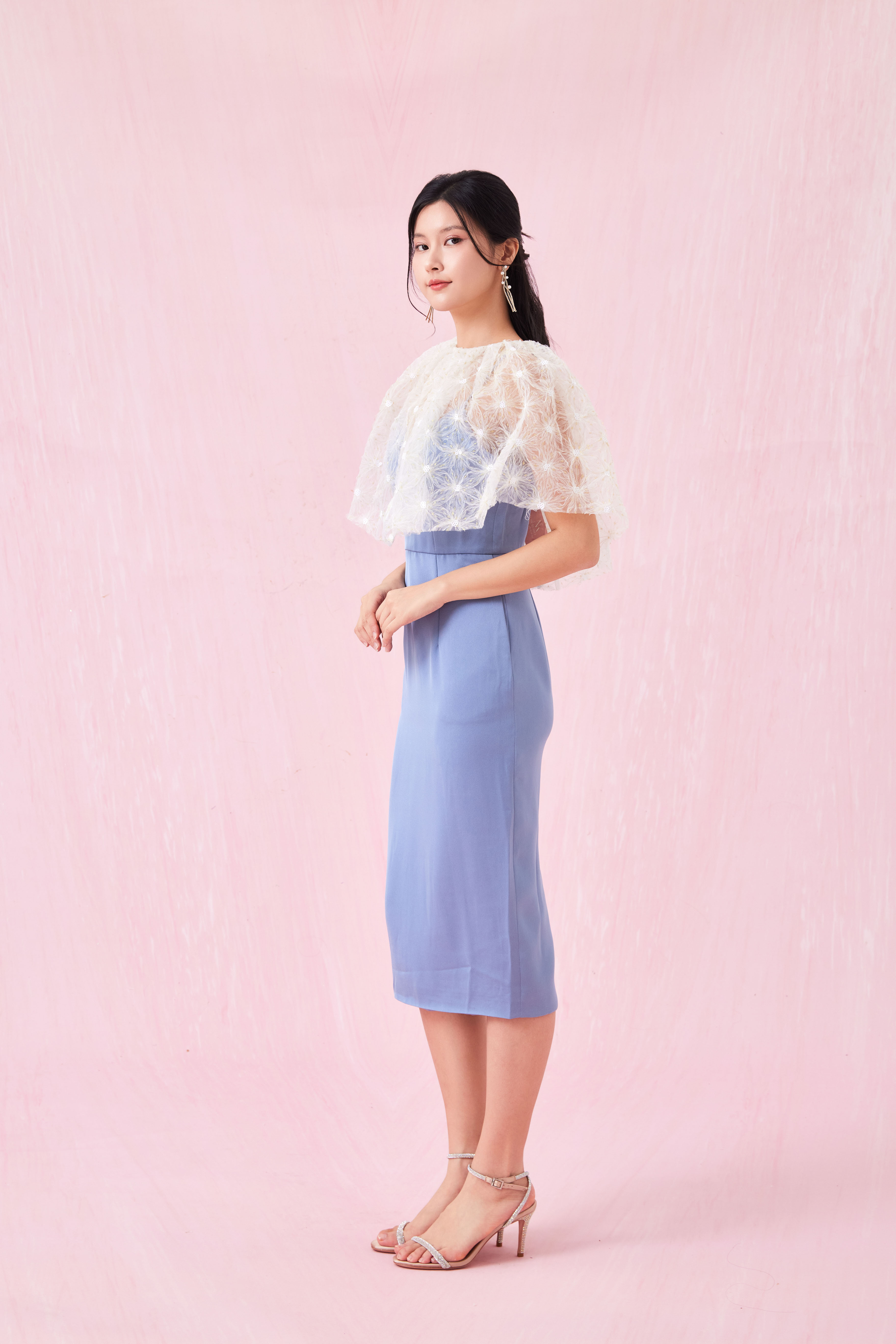 Carressa White Mesh Cape