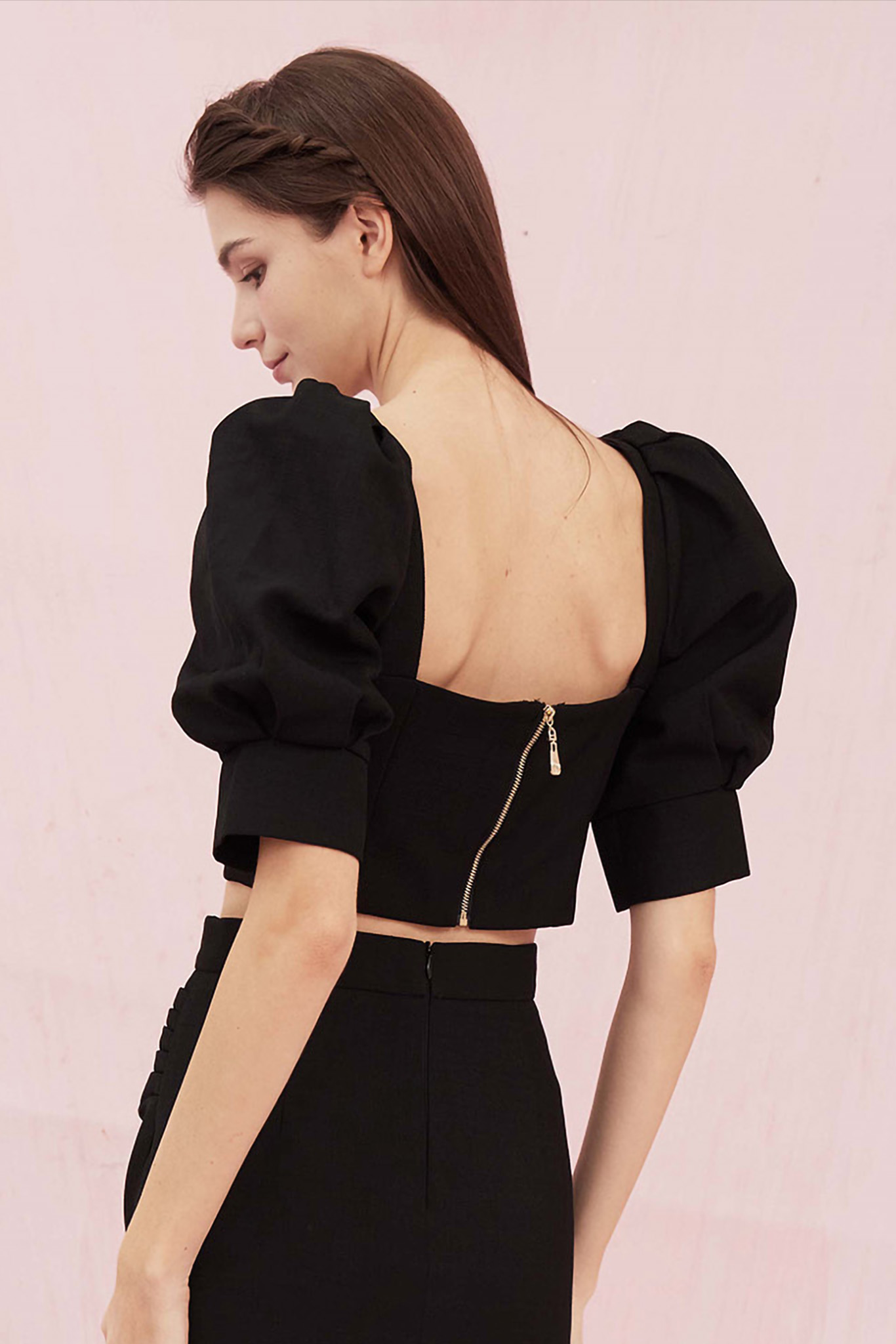 Gilian Black Puffy Sleeve Crop Top