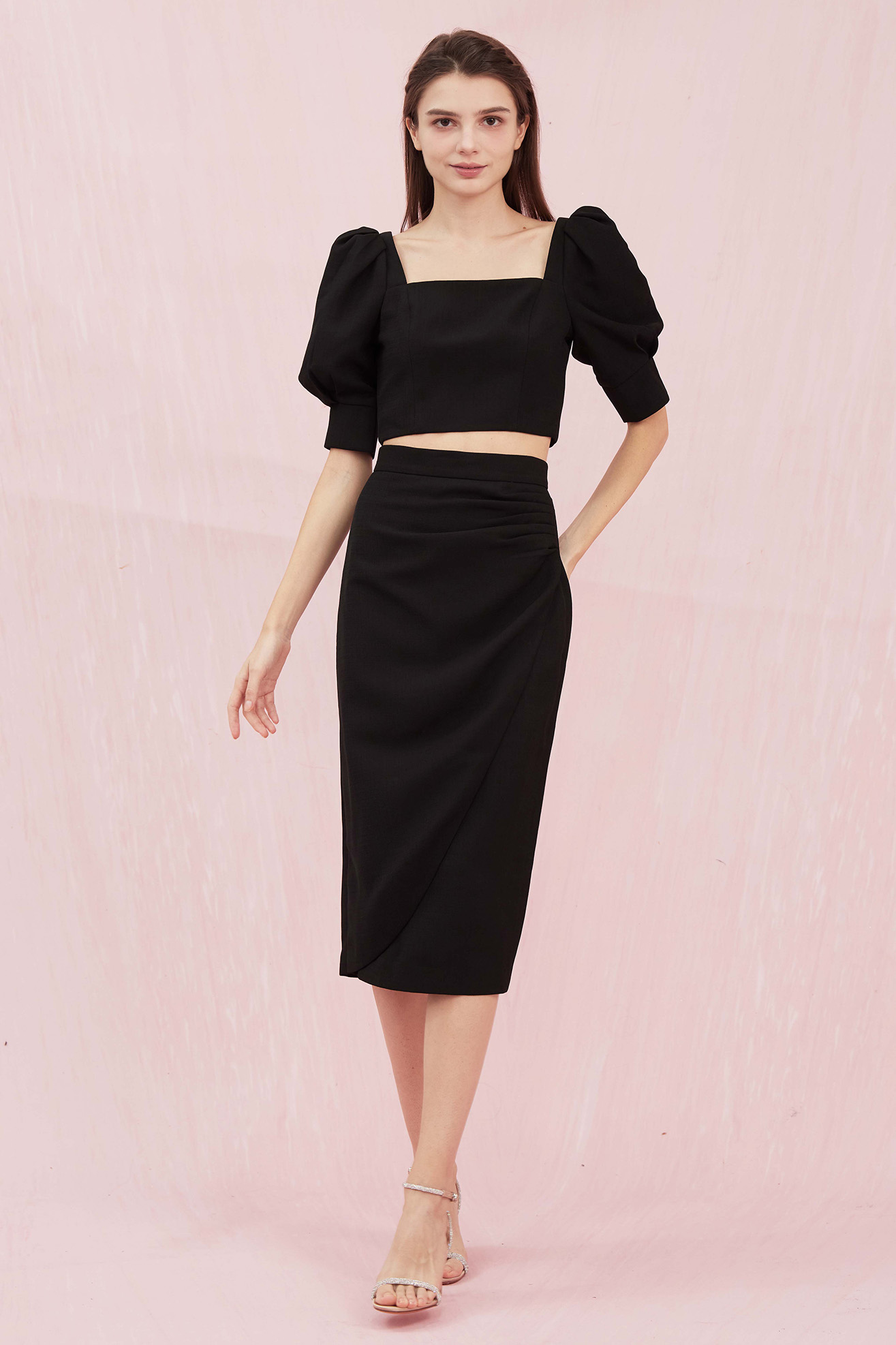 Gilian Black Puffy Sleeve Crop Top