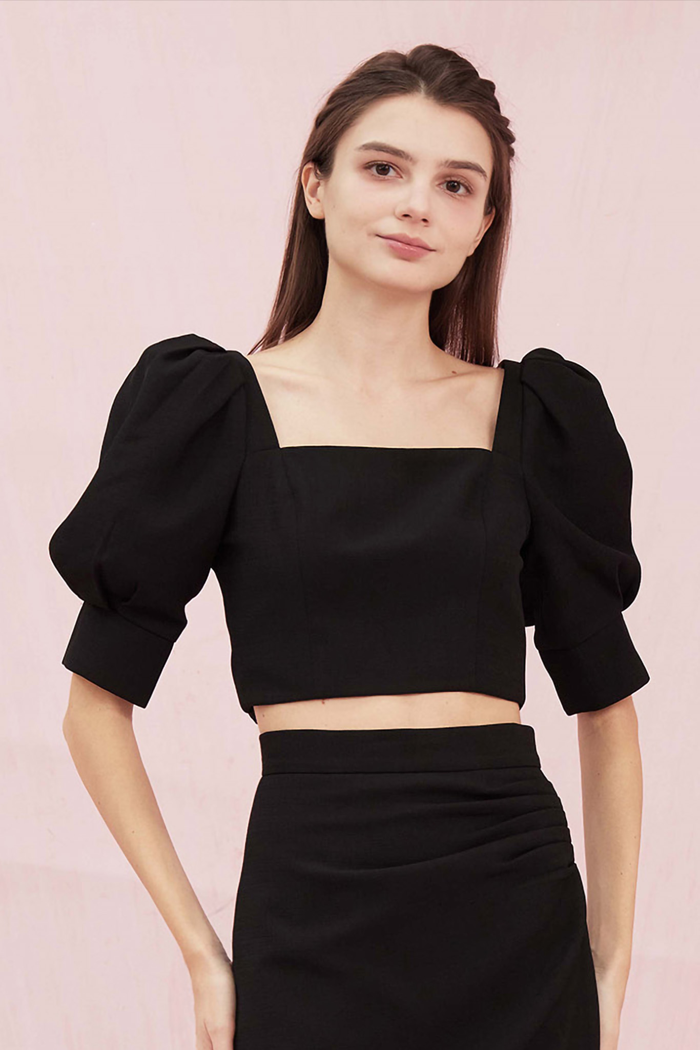 Gilian Black Puffy Sleeve Crop Top