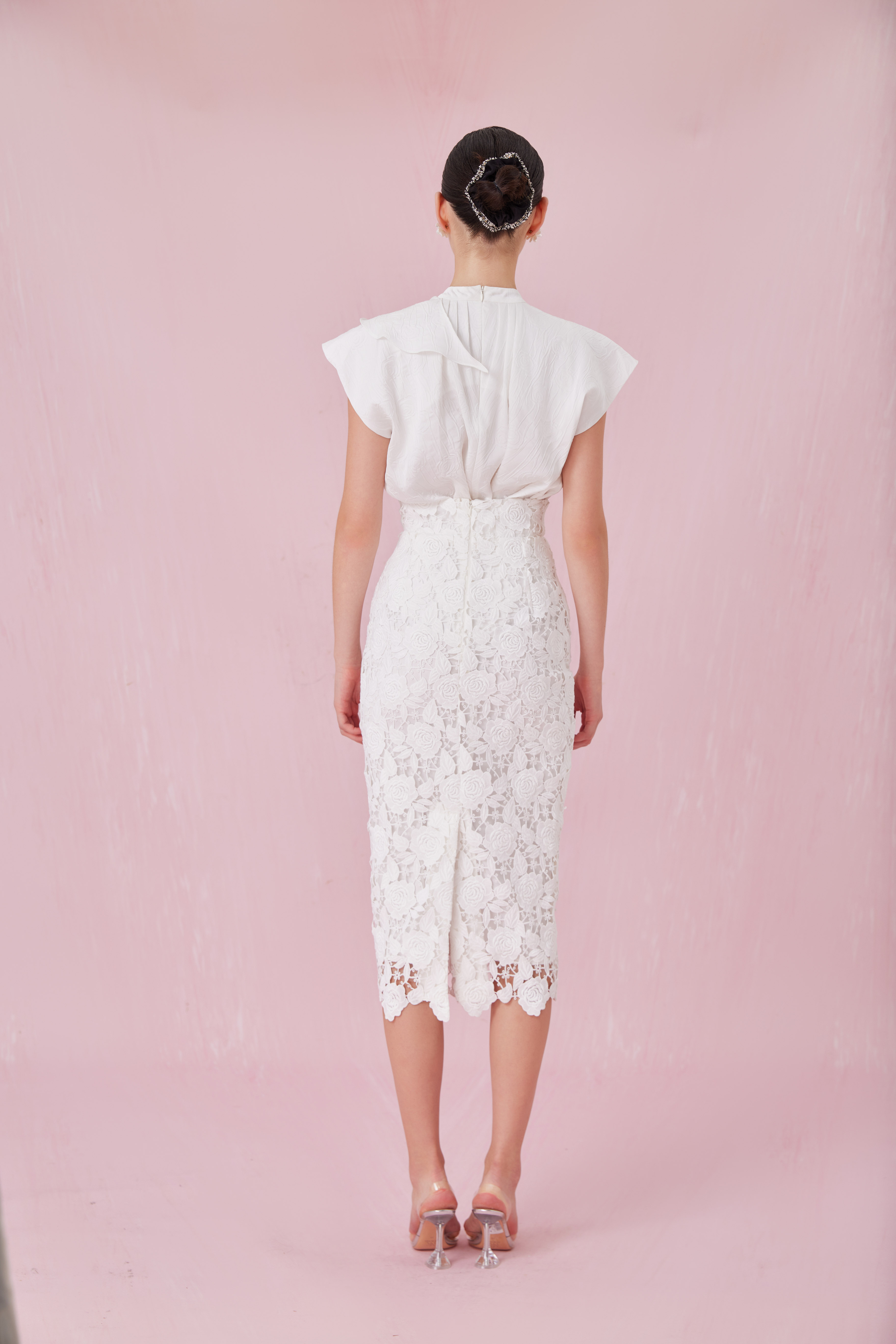 Chantey White Rose Lace Pencil Skirt