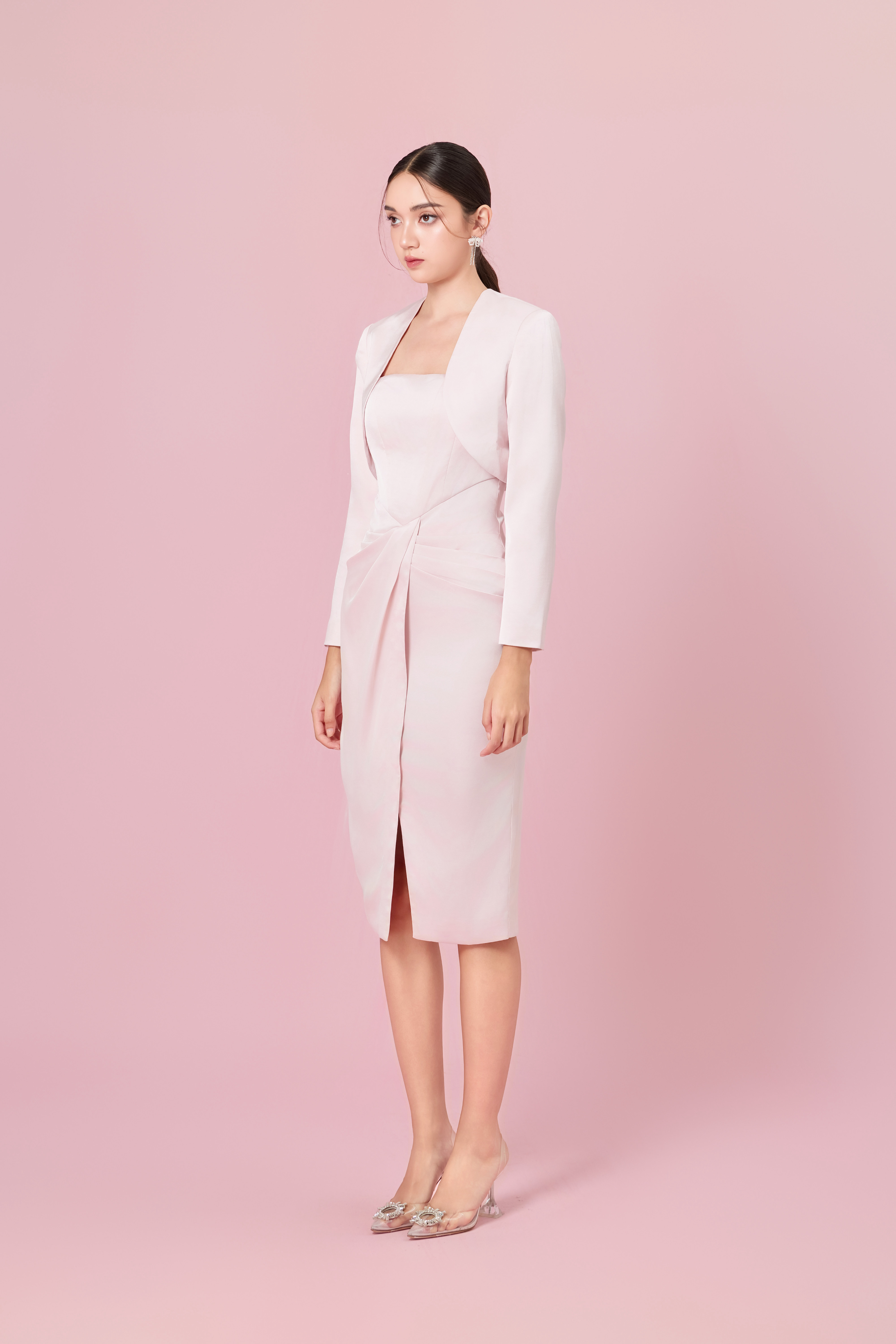 Chantrel Light Pink Modern Cropped Blazer