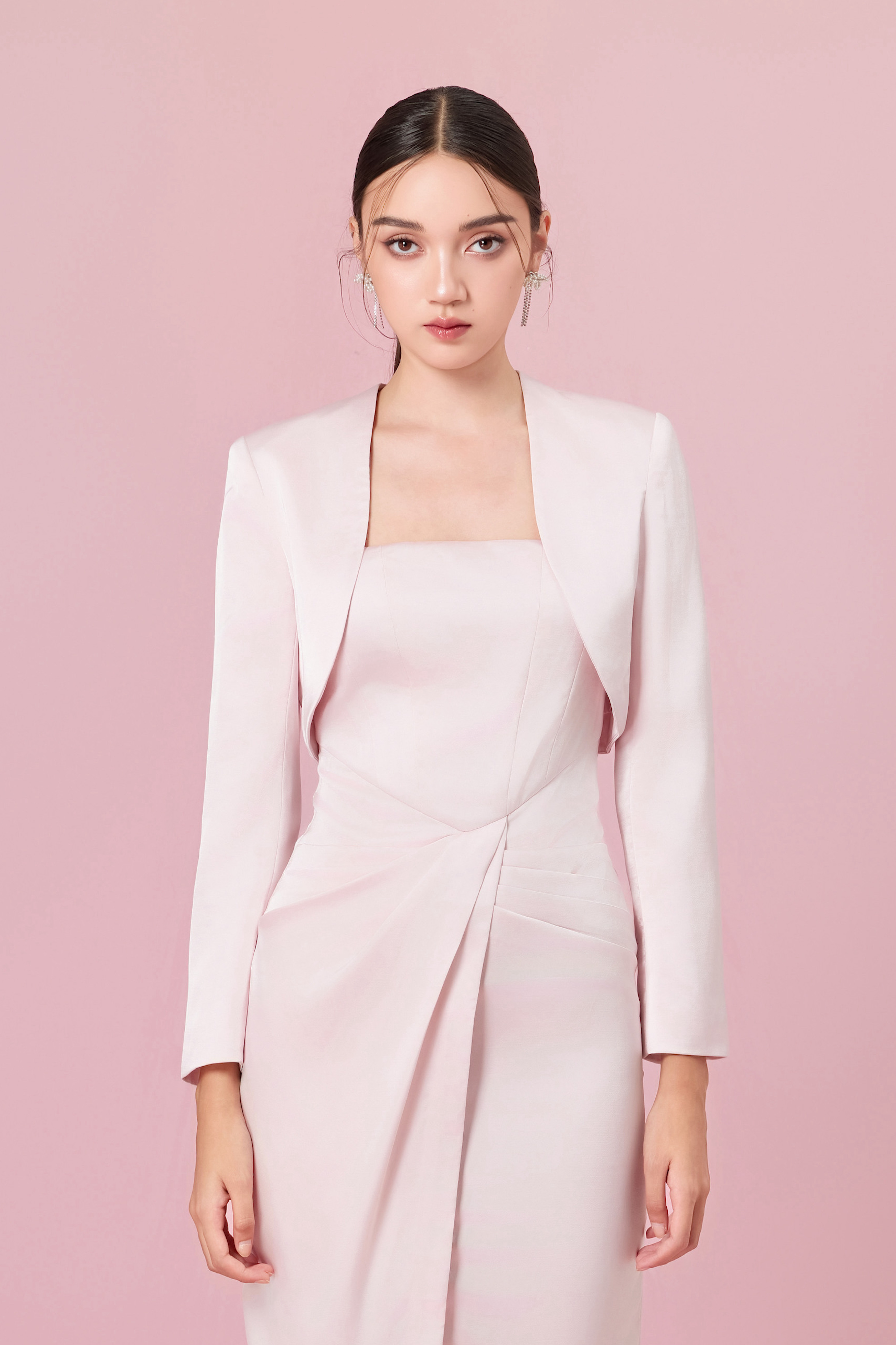Chantrel Light Pink Modern Cropped Blazer