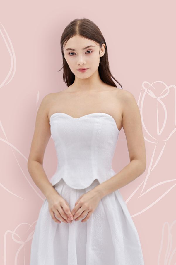 Lainey White Jacquard Scallop Top