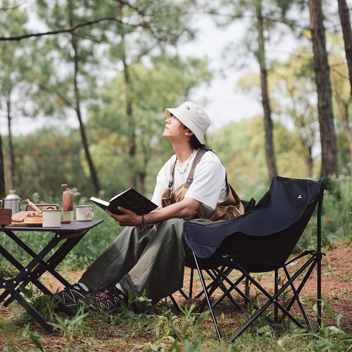 新作予約販売Naturehike 星月T01 アウトドアチェア 一体型 収束式 超軽量 キャンプ 椅子 コンパクト 背もたれ アームレスト 収納袋付き