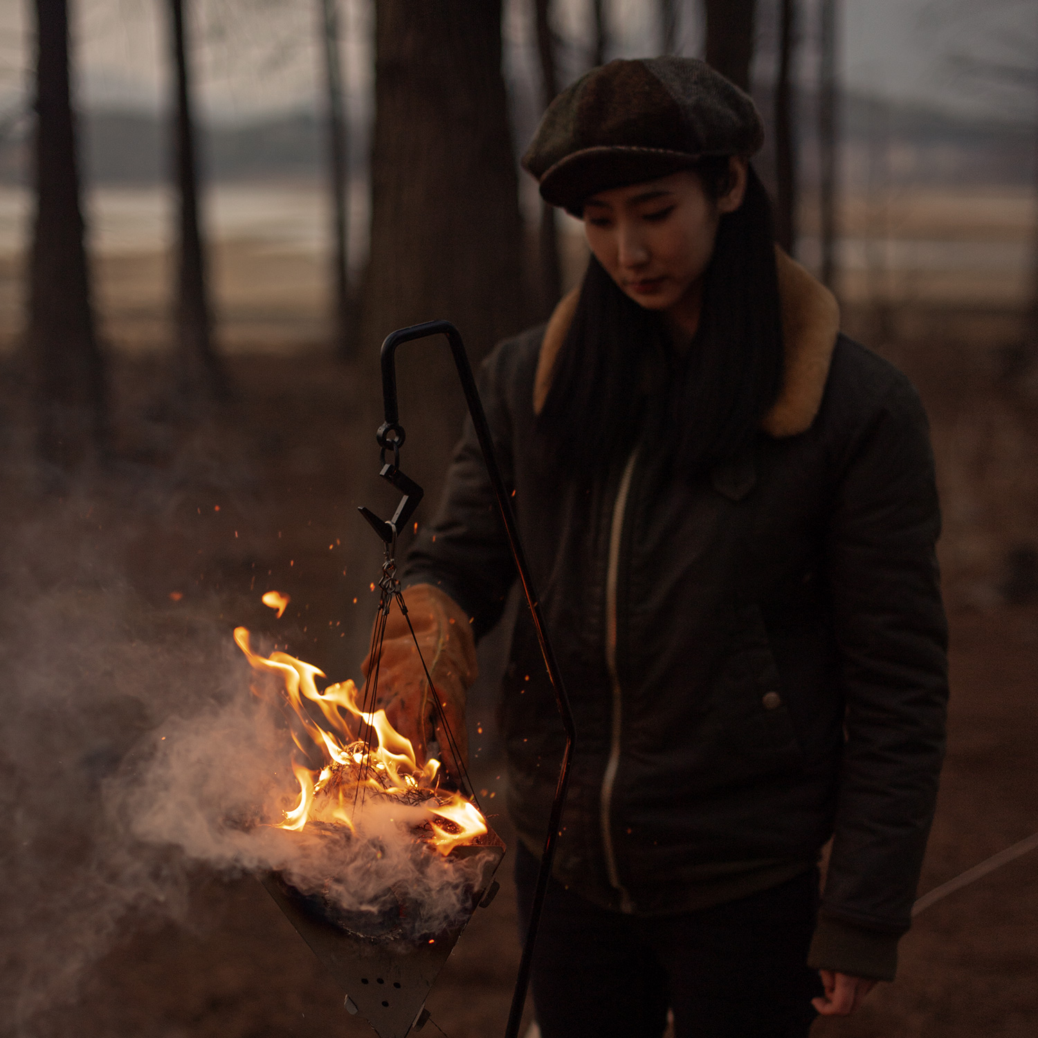 Naturehike 三角形焚火台 折りたたみ式 吊り下げ式 かがり火 ステンレス鋼 軽量 収納バック付き