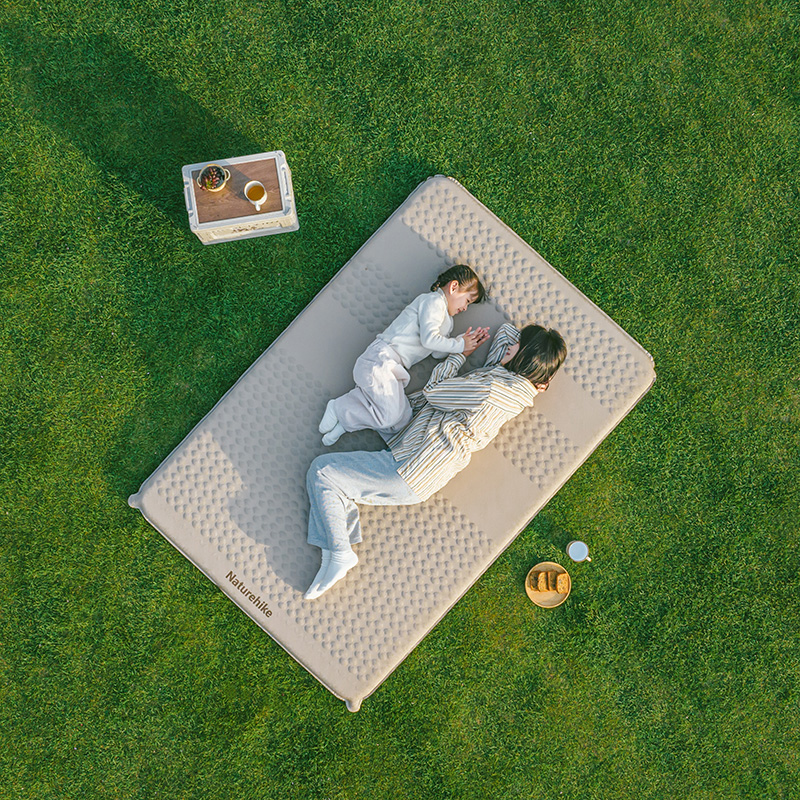 Naturehike C6.5 インフレータブル式マット 5.4高R値 自動膨張 厚手6.5cm 1人用 2人用 エアーマット