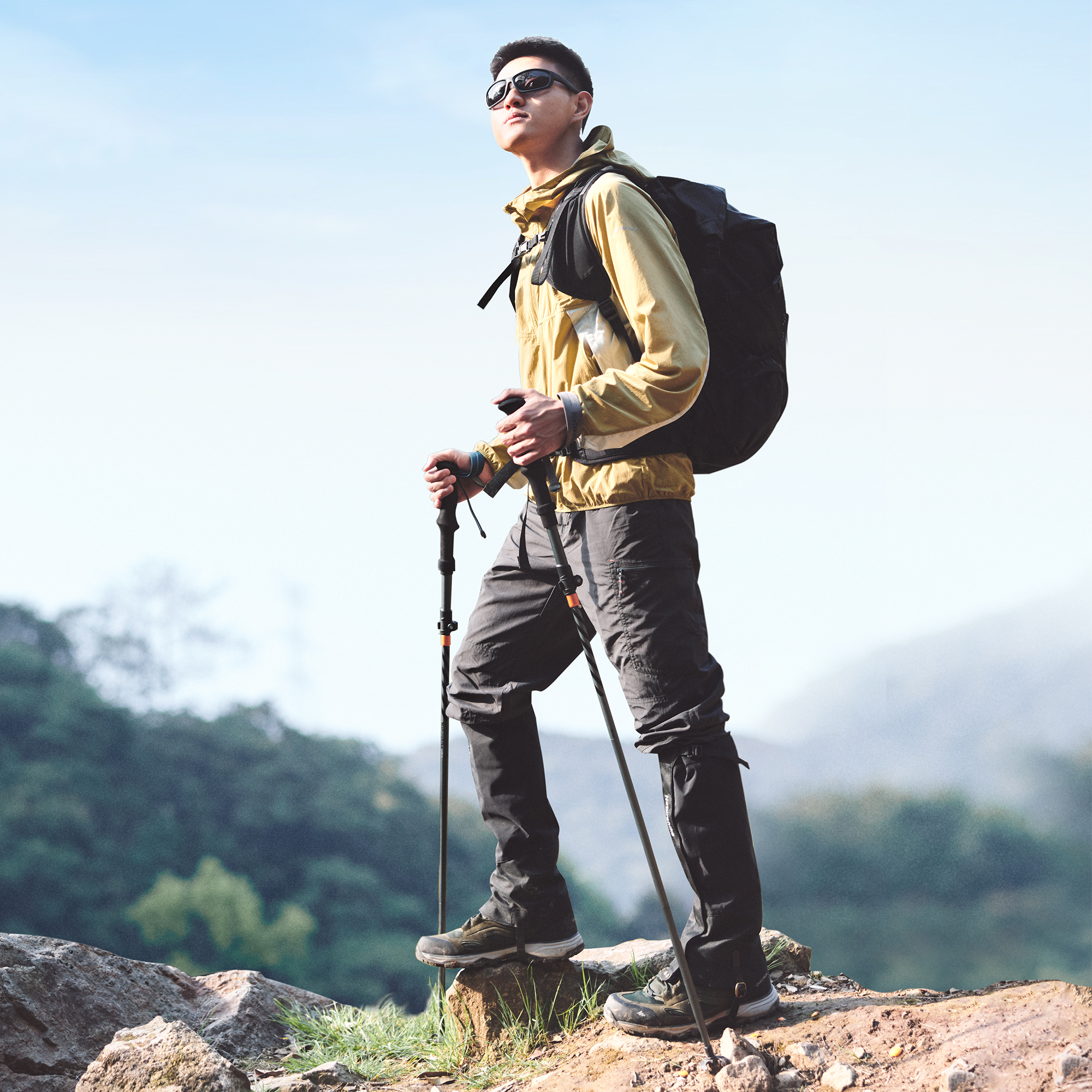 新作Naturehike 長風シリーズ トレッキングポール 折りたたみ式 2本セット 登山 ストック カーボン+アルミ 190g/本 ウォーキングポール 山登り