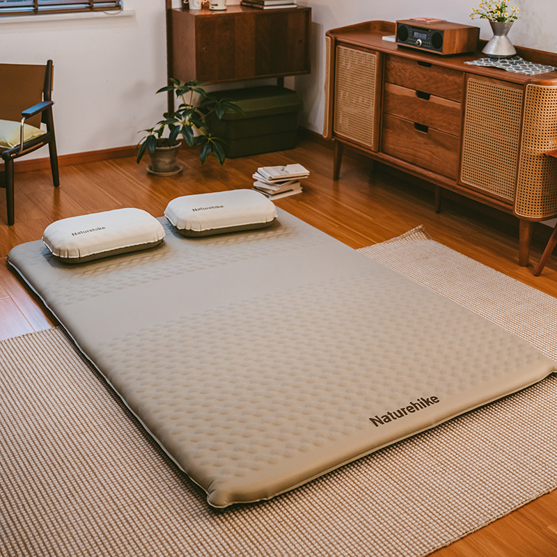 Naturehike C6.5 インフレータブル式マット 5.4高R値 自動膨張 厚手6.5cm 1人用 2人用 エアーマット