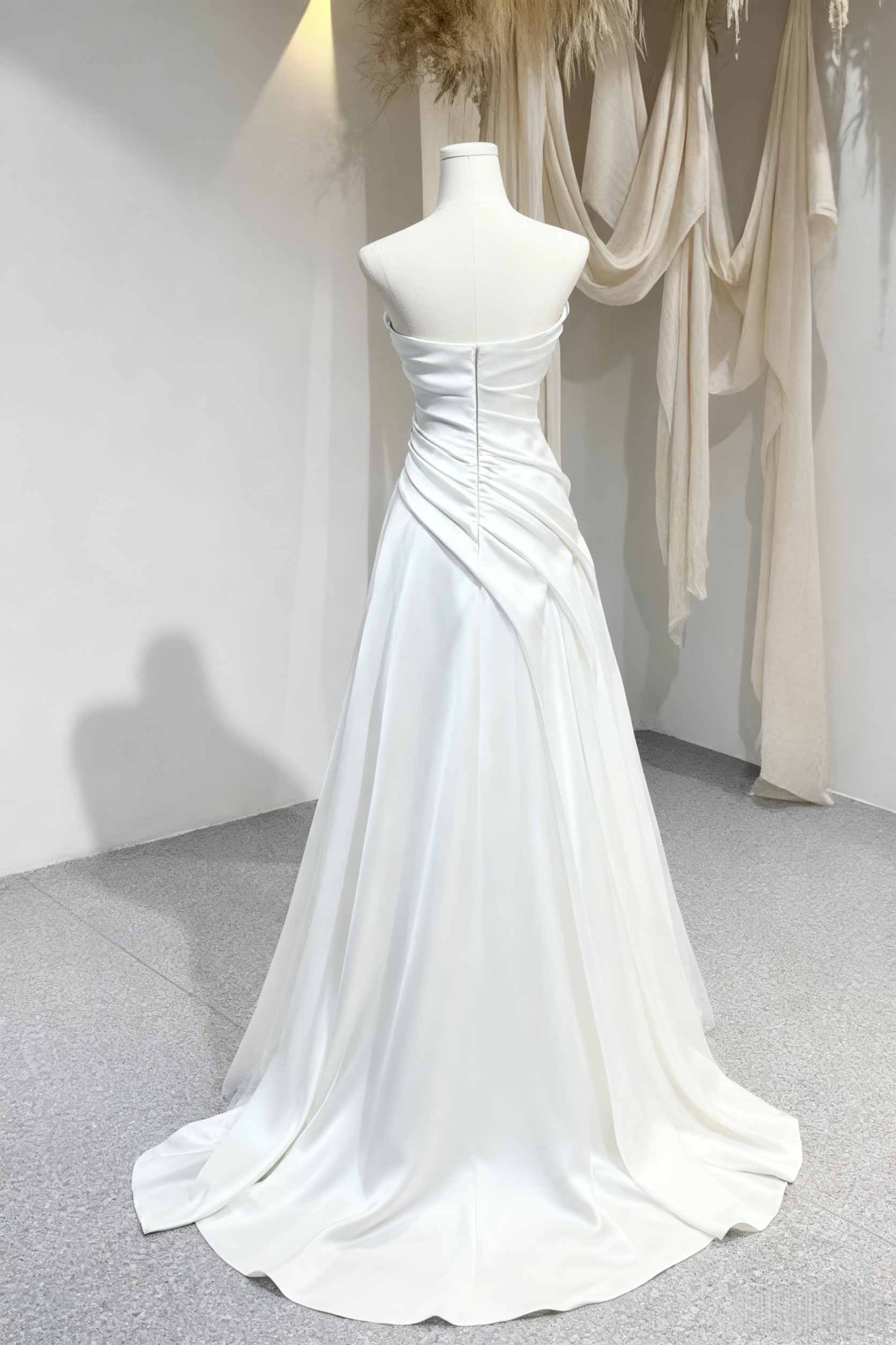 フランス風 ウェディングドレス ビスチェ 細見えシルエット デザイン感 二次会 前撮り