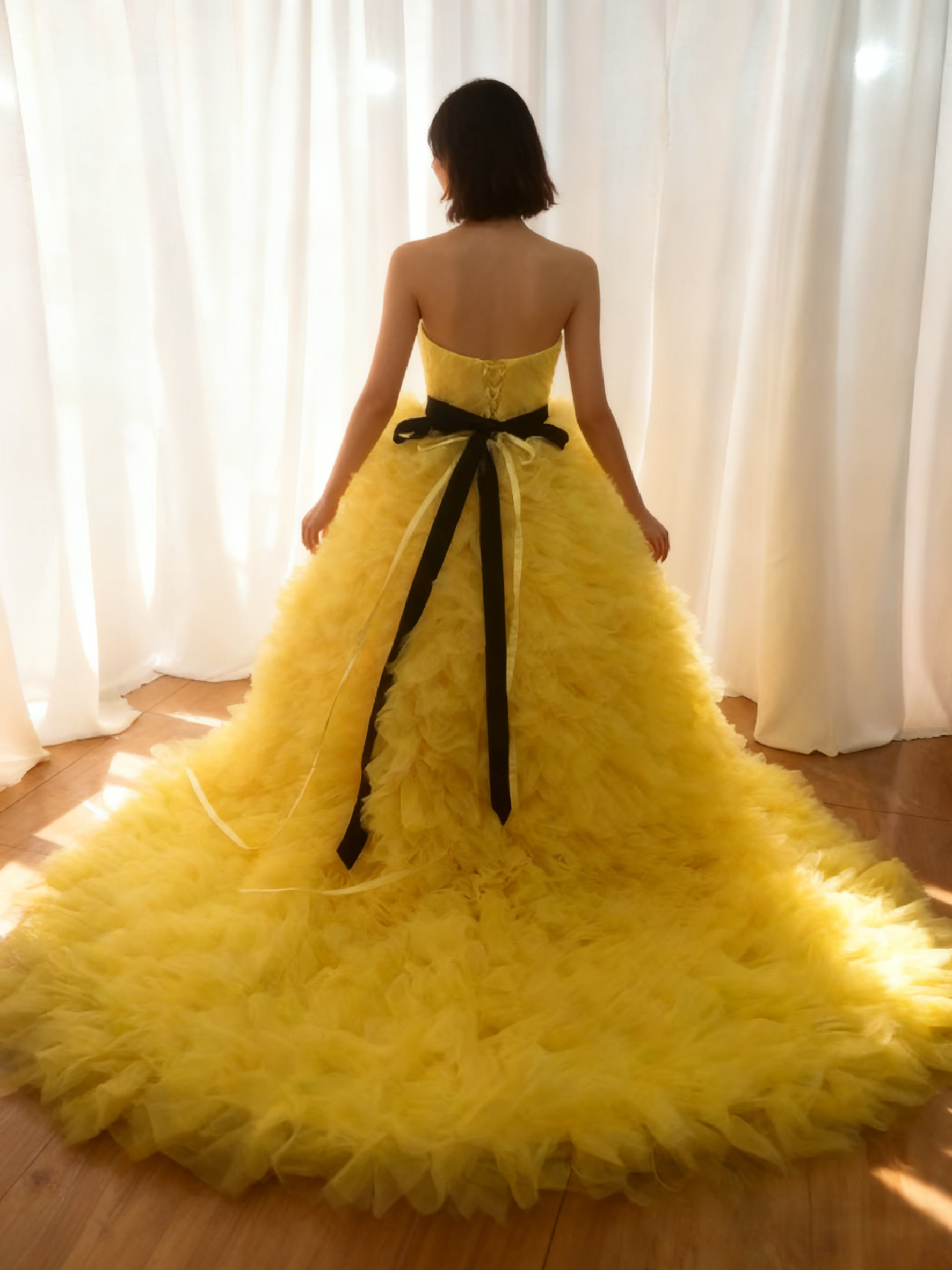 カラードレス パステルイエロー ベアトップ もこもこドレス 抜群のおしゃれ見え ソフトチュール 花嫁