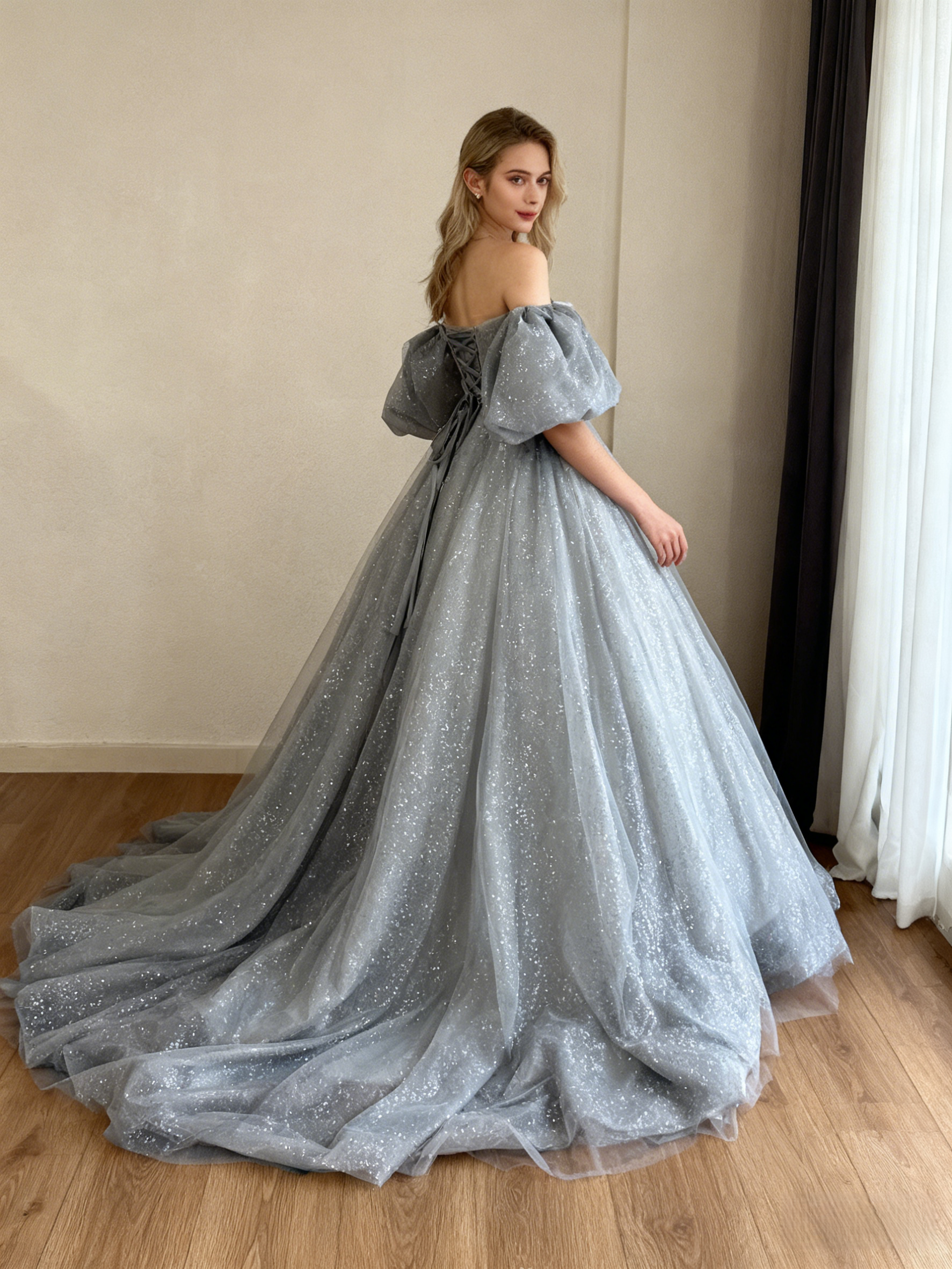 ライトブルー カラードレス 可愛い ベアトップ パフスリーブ キラキラチュール 編み上げ 前撮り