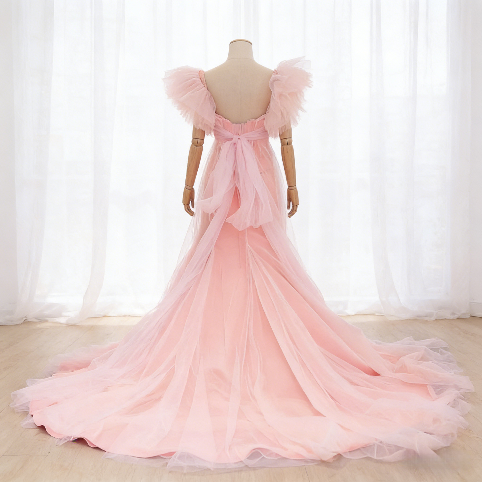 フランス風 カラードレス ピンク フレア袖 優雅なシルエット チュールスカート 背中見せ 可愛い 前撮り