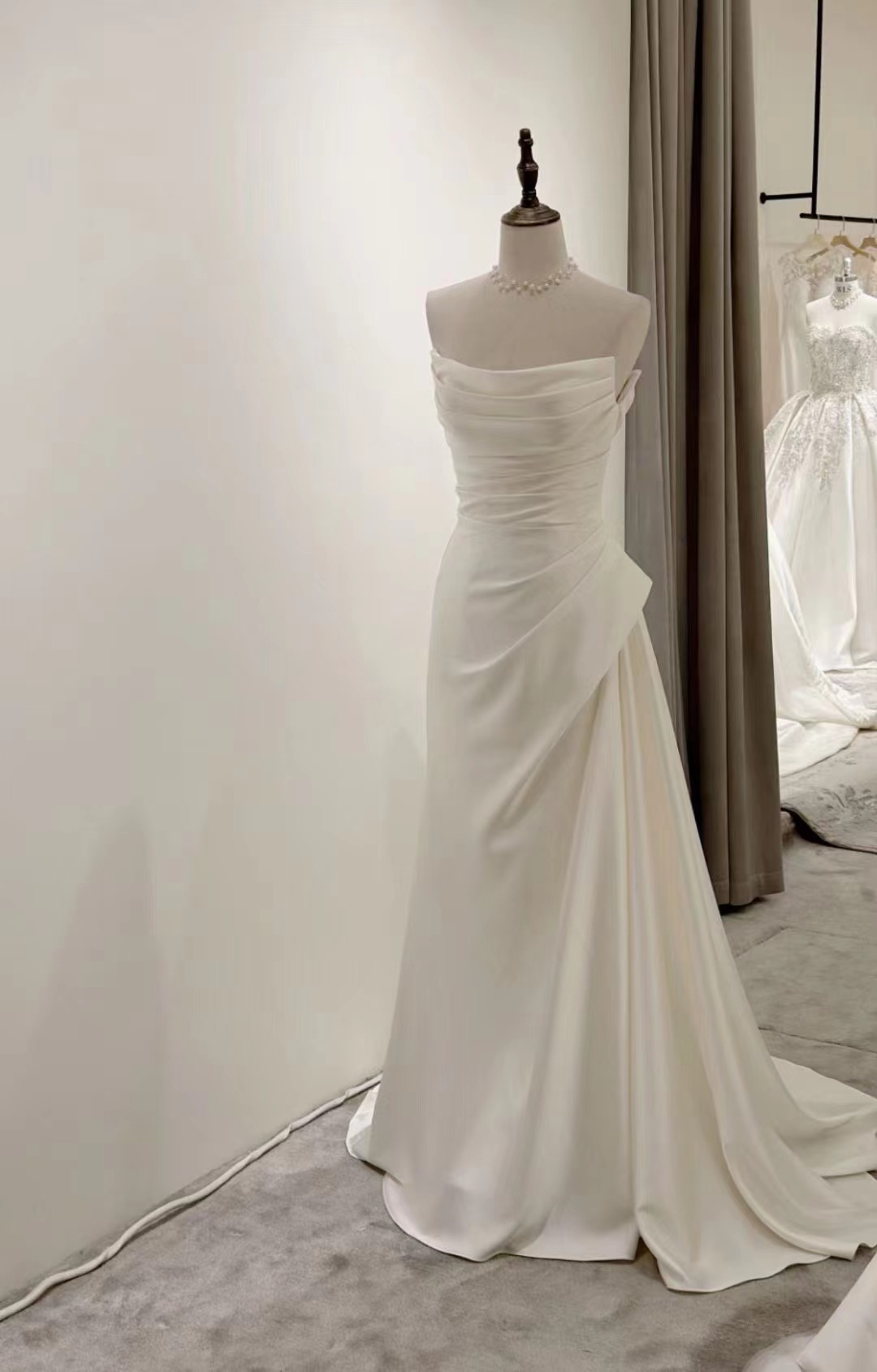 クラシカル ウェディングドレス ベアトップ シワ デザイン感 披露宴/結婚式 セクシー ハンドメイド