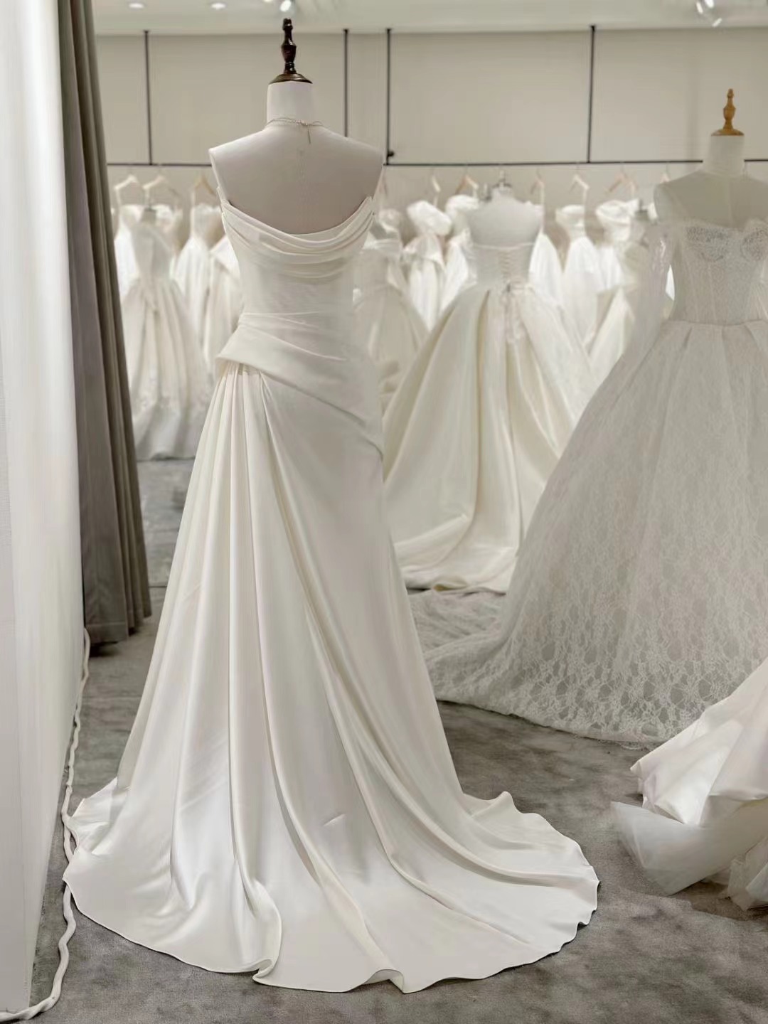 クラシカル ウェディングドレス ベアトップ シワ デザイン感 披露宴/結婚式 セクシー ハンドメイド