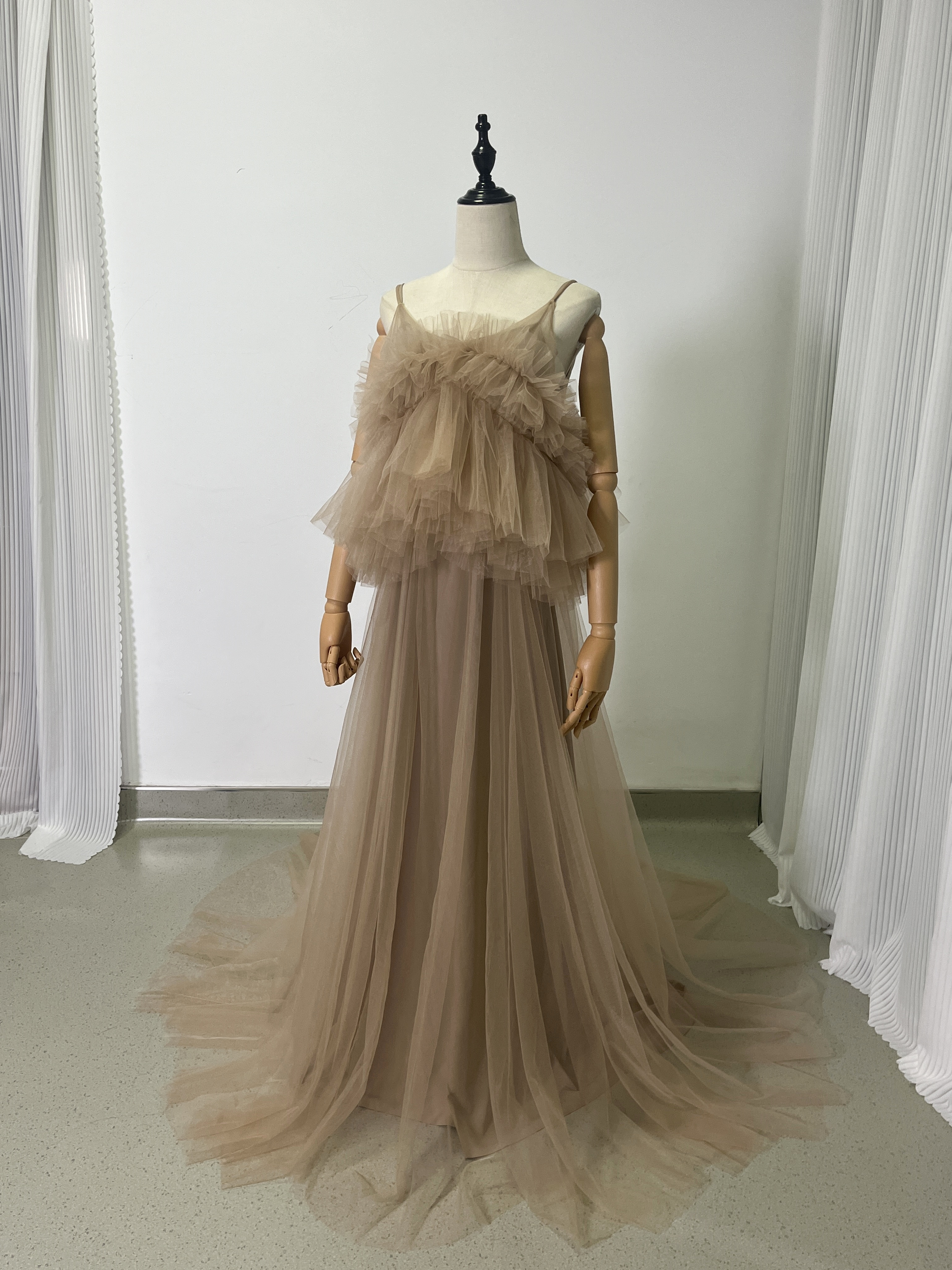 2ways カーキ色 キャミソール ラッフルフリル 背中見せ ファスナー 妊婦 前撮り