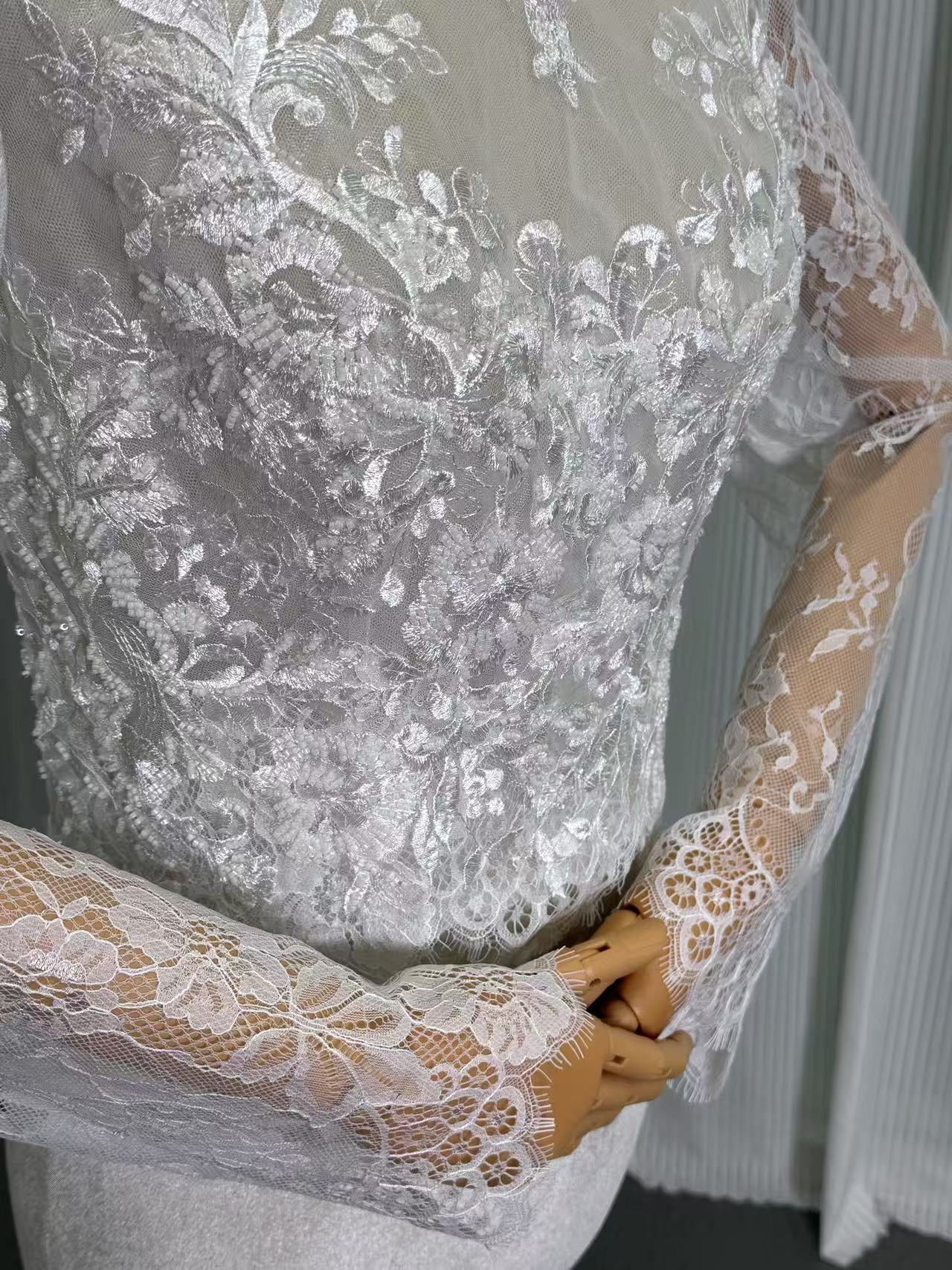 ボレロ ハンドメイド キラキラスパンコール 長袖 くるみボタン 結婚式
