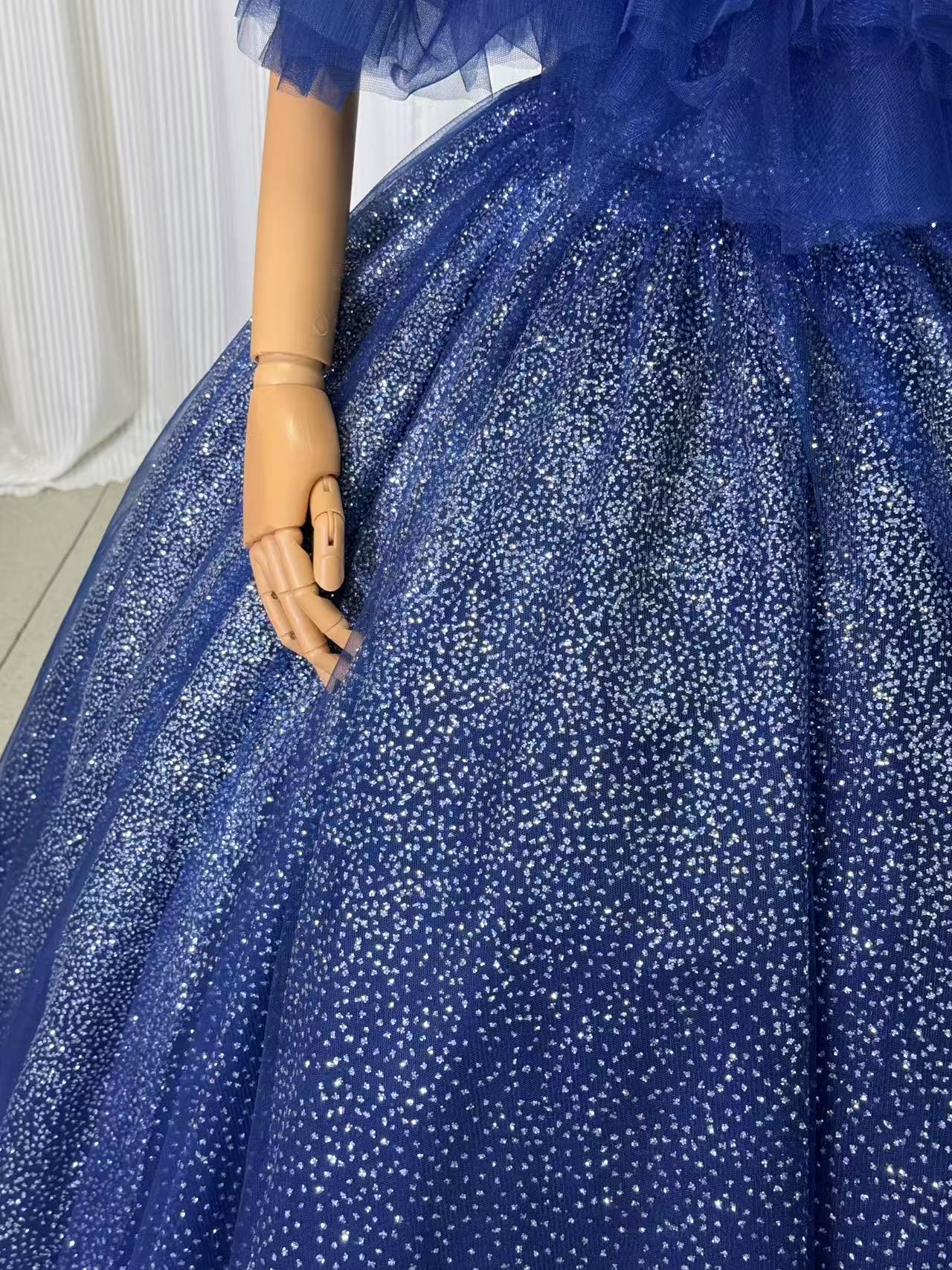 豪華！カラードレス ネイビー 取り外しオフショルダー 編み上げ キラキラグリッターチュール 前撮り