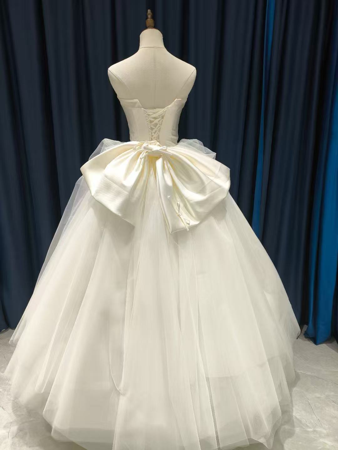 ウェディングドレス ベアトップ バックリボン ロング 編み上げ エレガント 結婚式/披露宴
