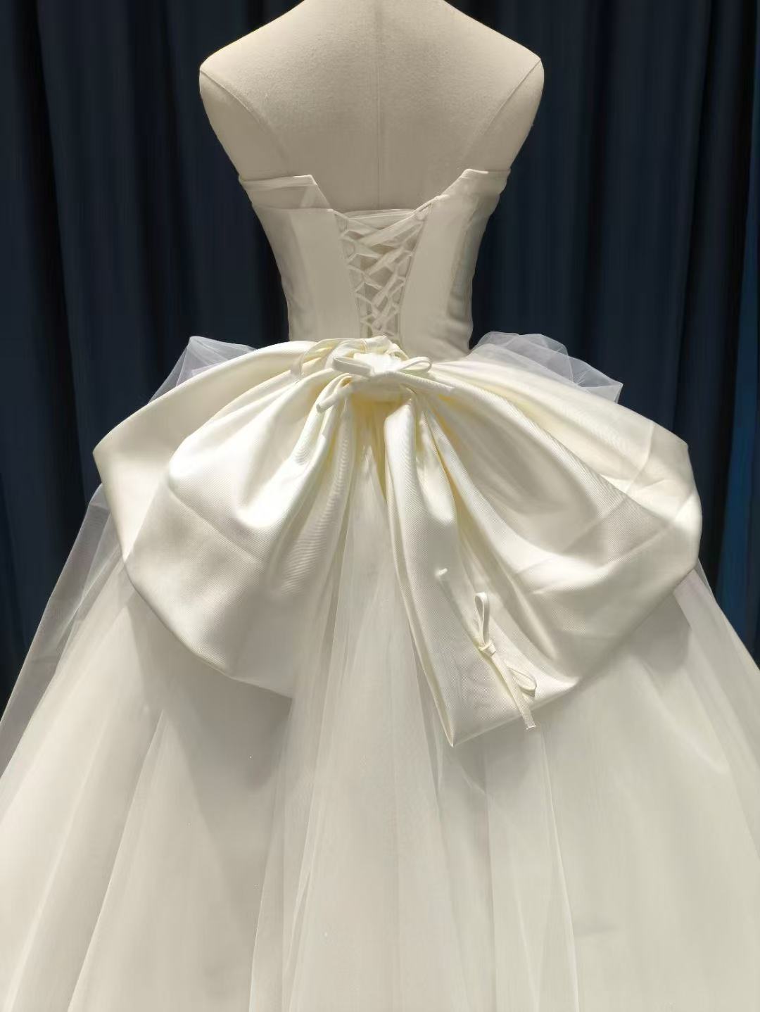 ウェディングドレス ベアトップ バックリボン ロング 編み上げ エレガント 結婚式/披露宴