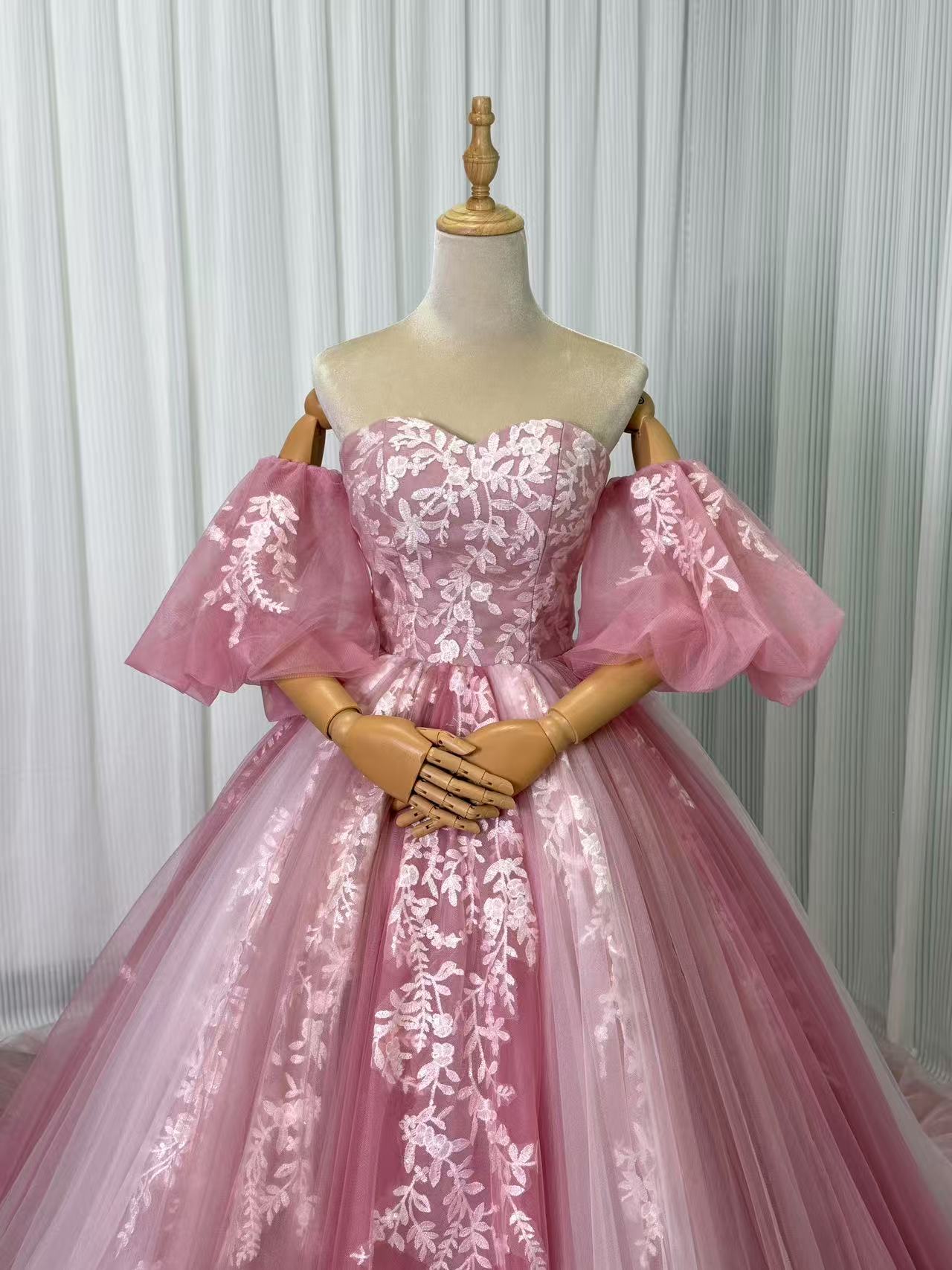 美品！カラードレス ピンク ベアトップ パフスリーブ グラデーション 繊細レース 編み上げ 前撮り