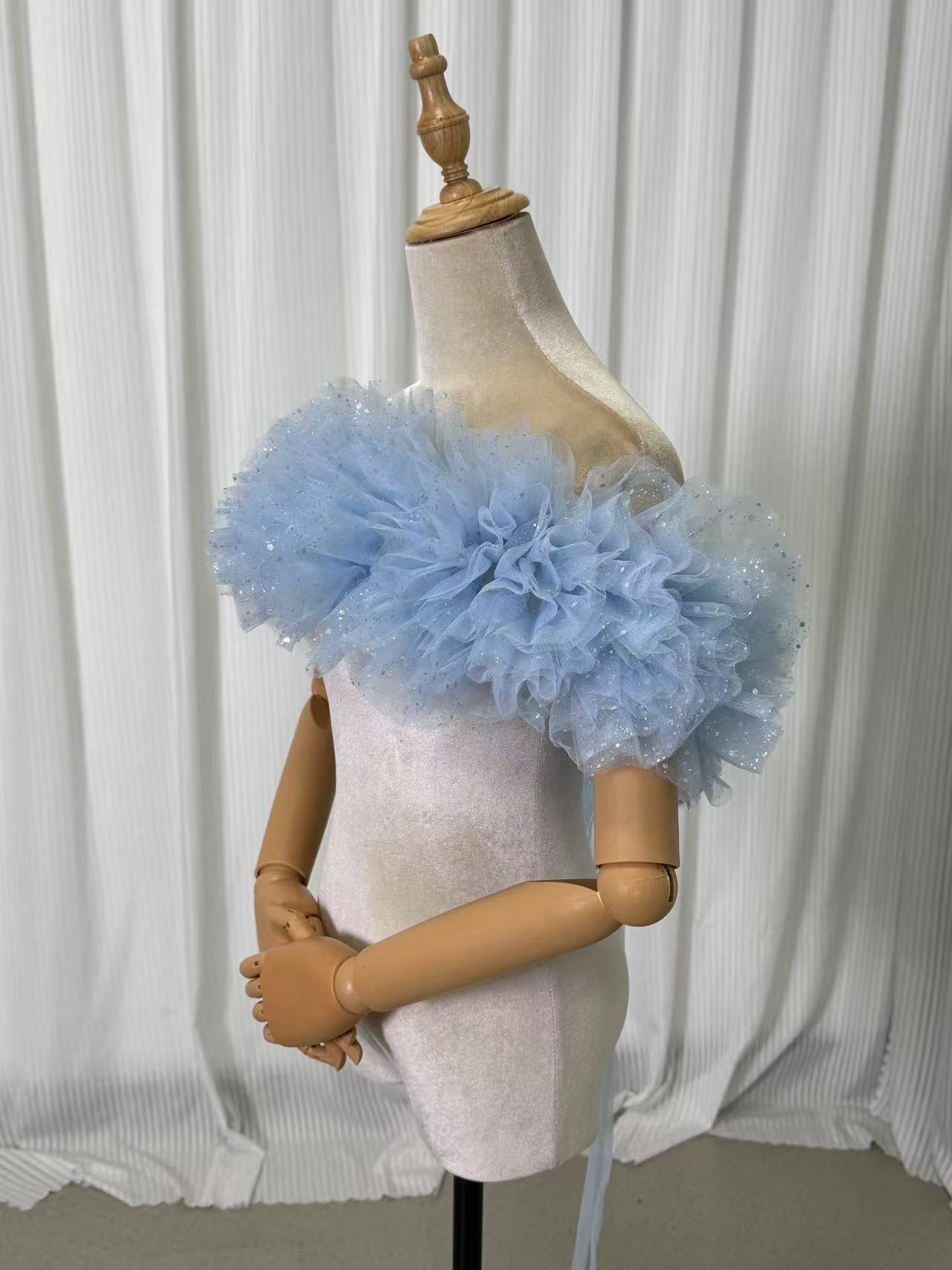 取り外しオフショルダー 爽やかで優しいブルー キラキラチュール 編み上げ 可愛い 前撮り