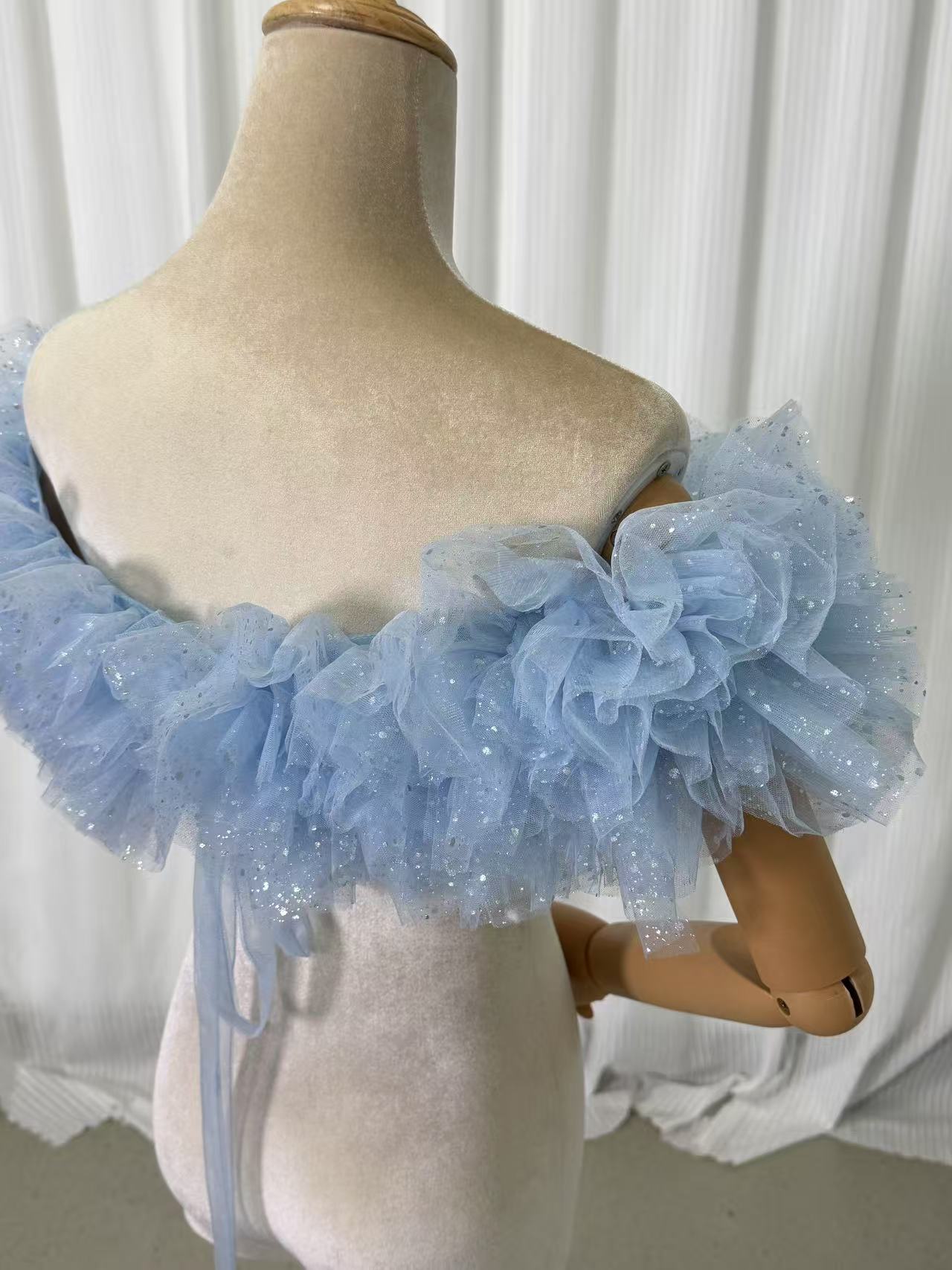 取り外しオフショルダー 爽やかで優しいブルー キラキラチュール 編み上げ 可愛い 前撮り