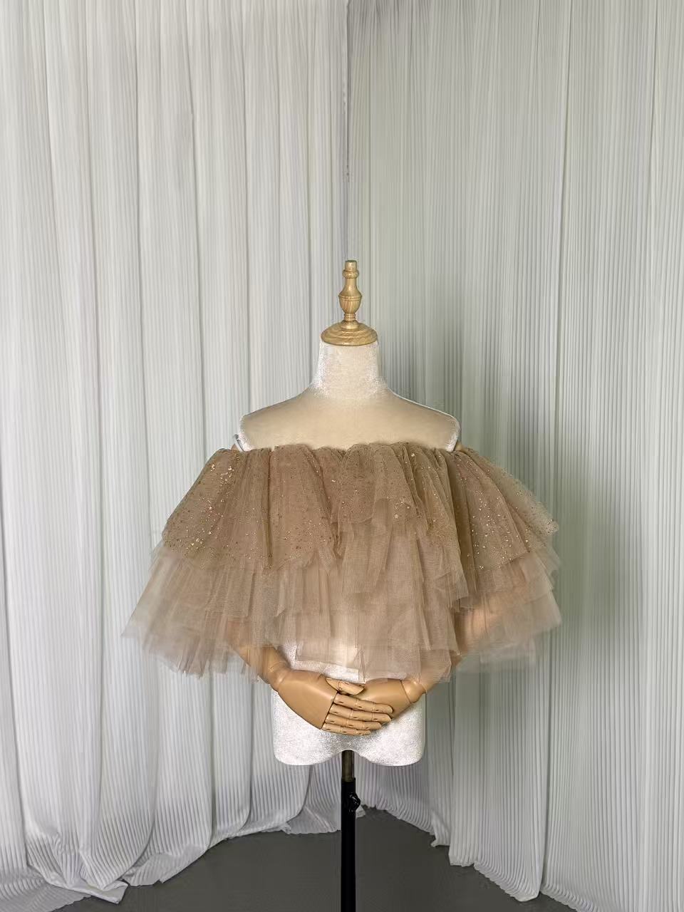   シャンパン色 取り外しオフショルダー キラキラチュール ストレッチ ふわふわ 披露宴