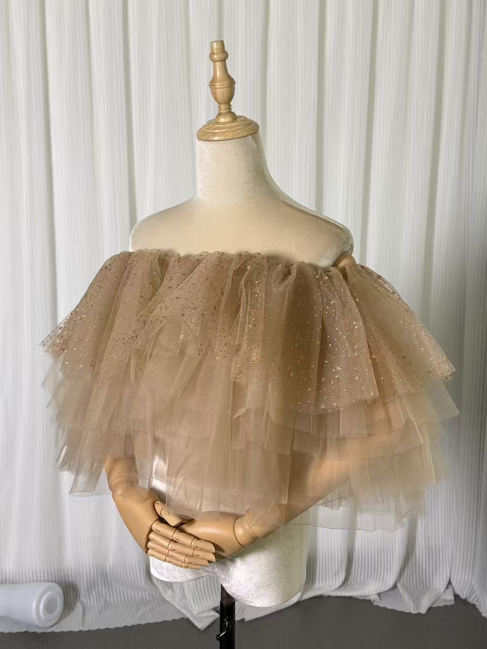   シャンパン色 取り外しオフショルダー キラキラチュール ストレッチ ふわふわ 披露宴