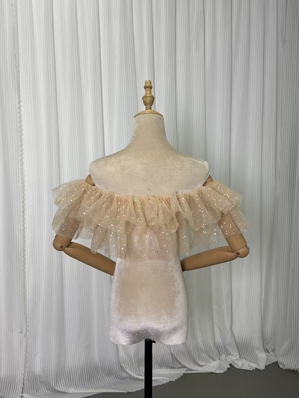 取り外しオフショルダー シャンパン色 キラキラチュール ストレッチ デザイン感 披露宴