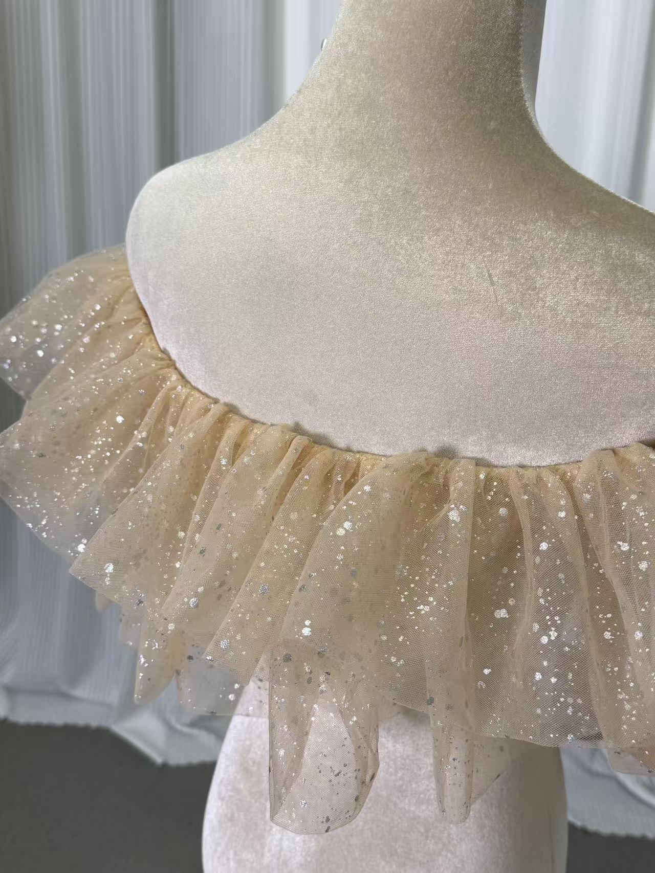 取り外しオフショルダー シャンパン色 キラキラチュール ストレッチ デザイン感 披露宴