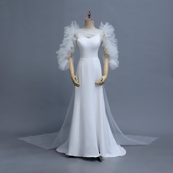 実例写真！人気上昇！2ways トップス+キャミソール Vネック スレンダーライン 結婚式 前撮り