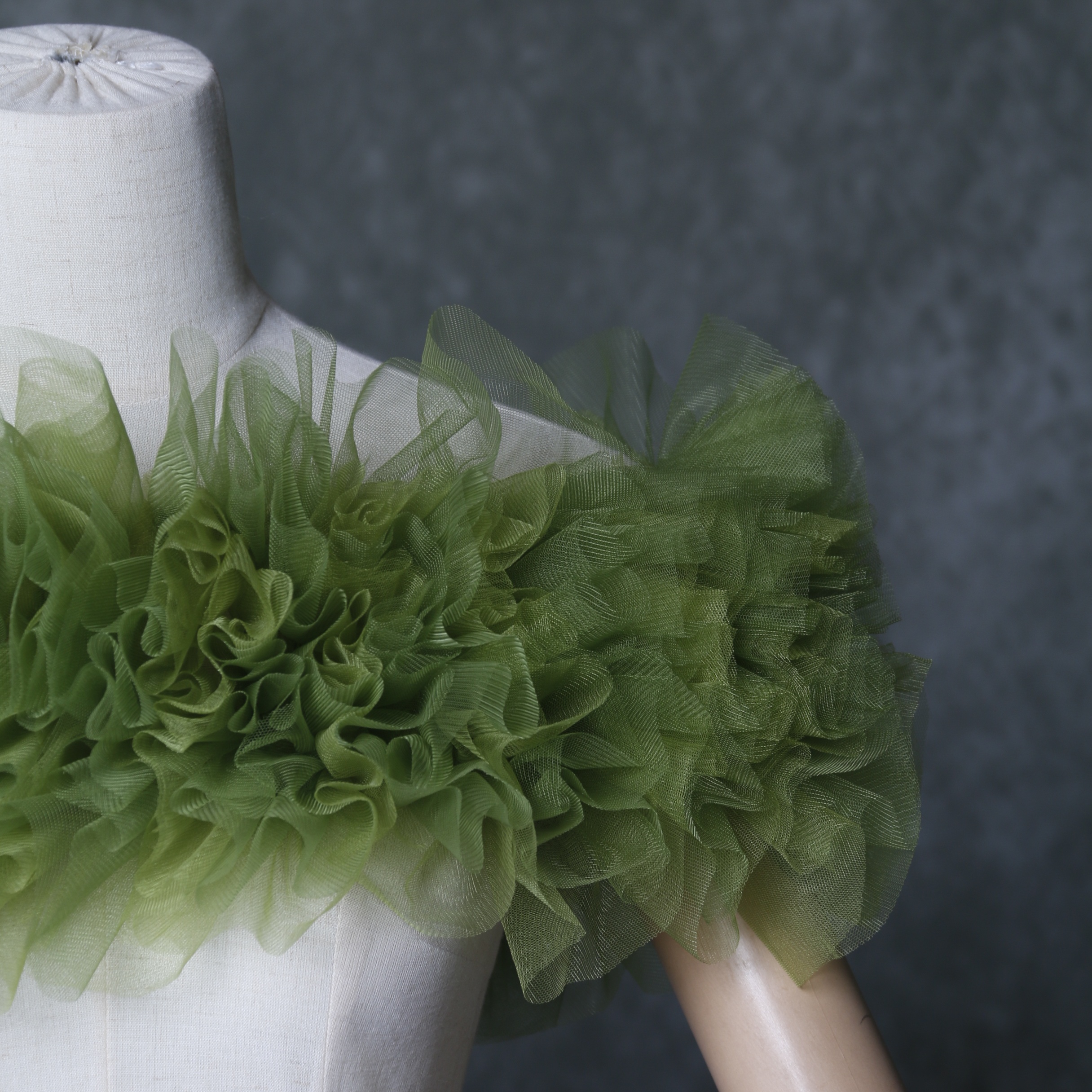 大好評中！取り外しオフショルダー グリーン 色直し ソフトチュール 前撮り カラードレス